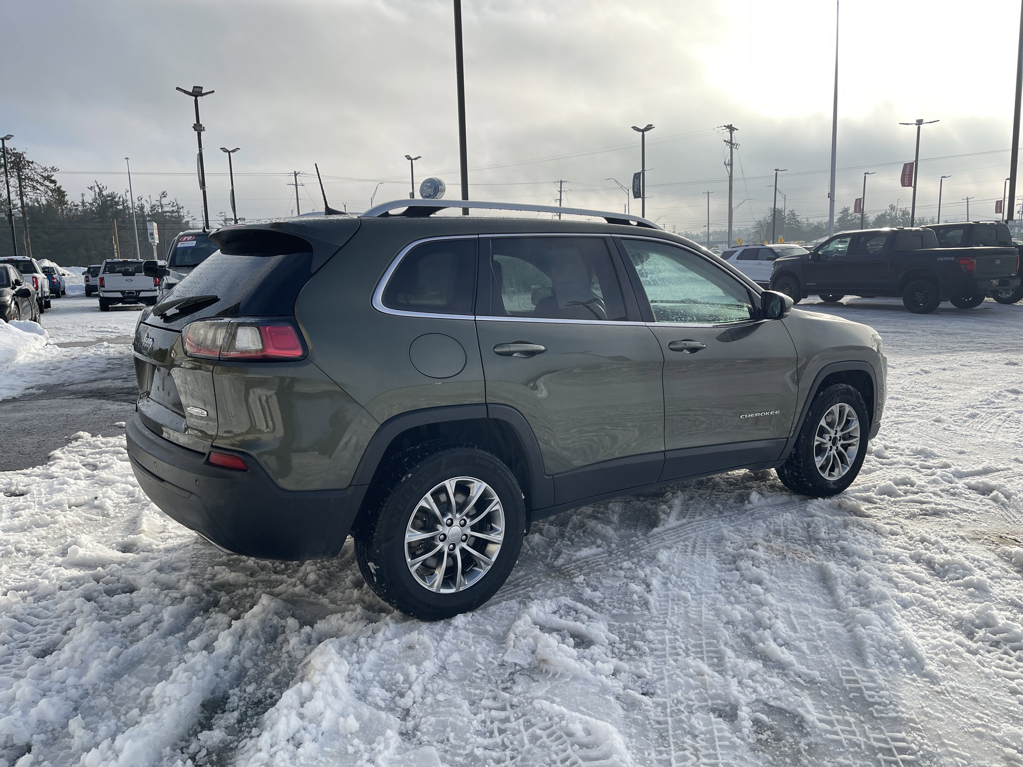 2021 Jeep Cherokee Latitude Lux