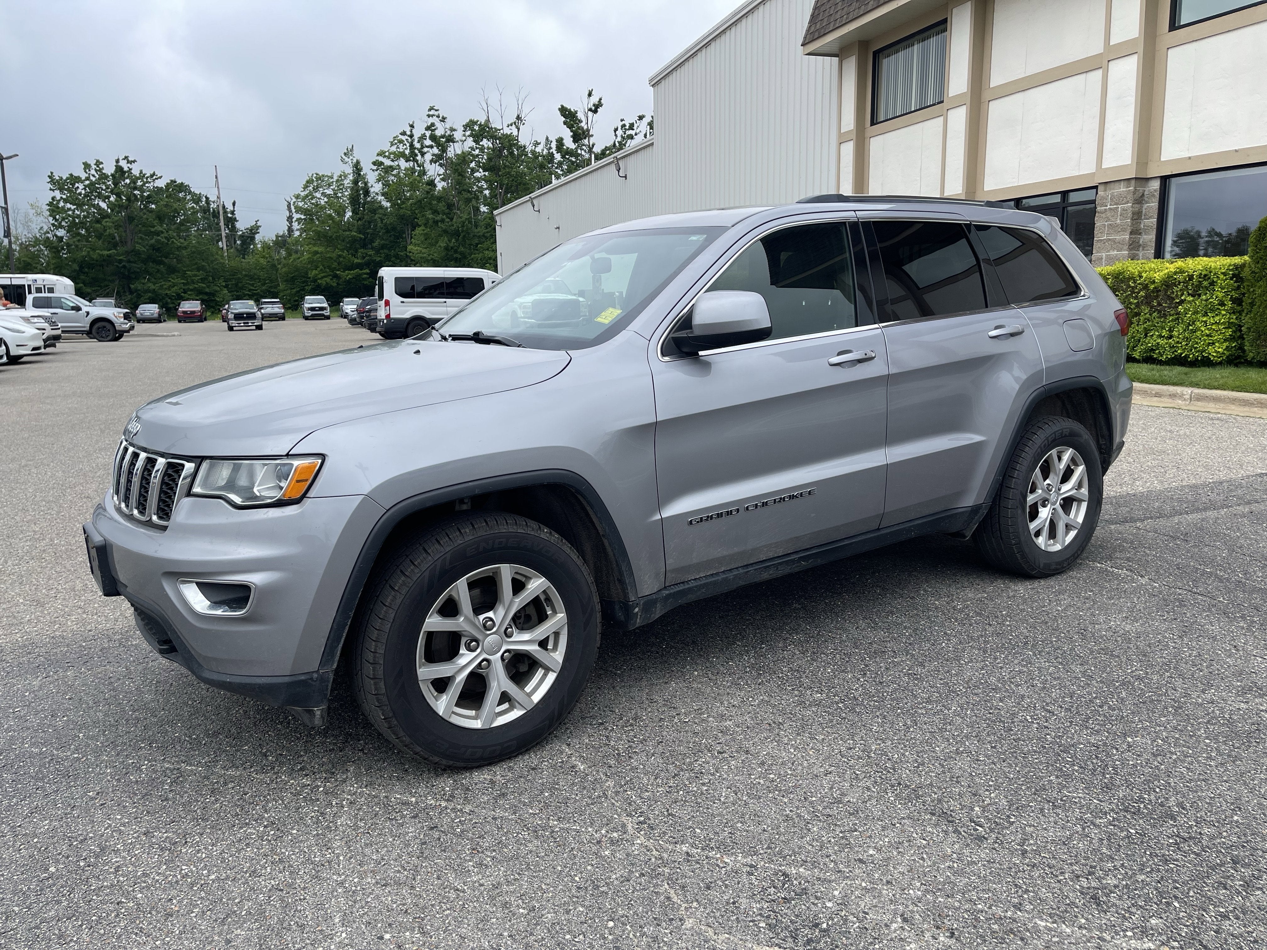 2020 Jeep Grand Cherokee Laredo E