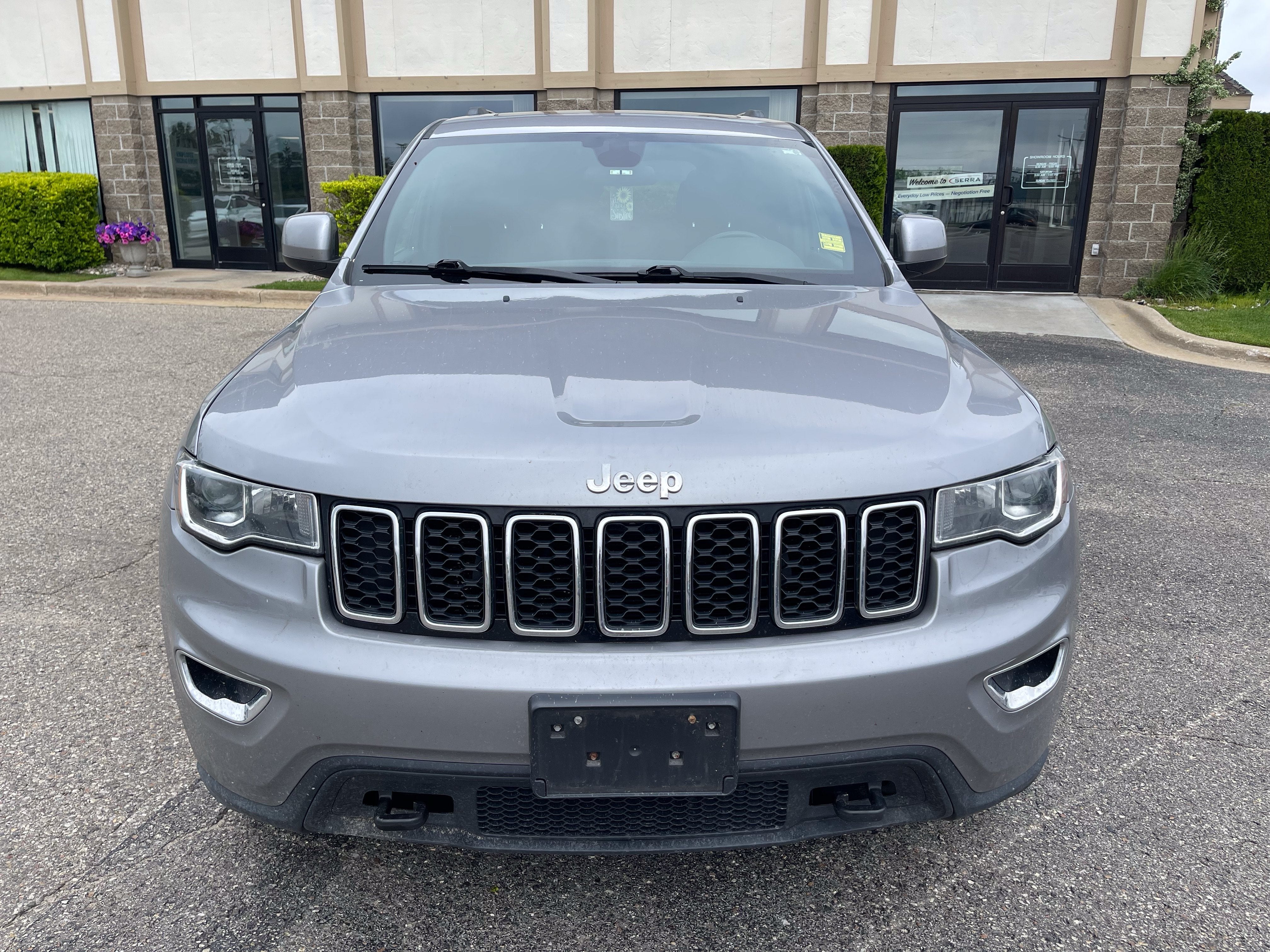 2020 Jeep Grand Cherokee Laredo E