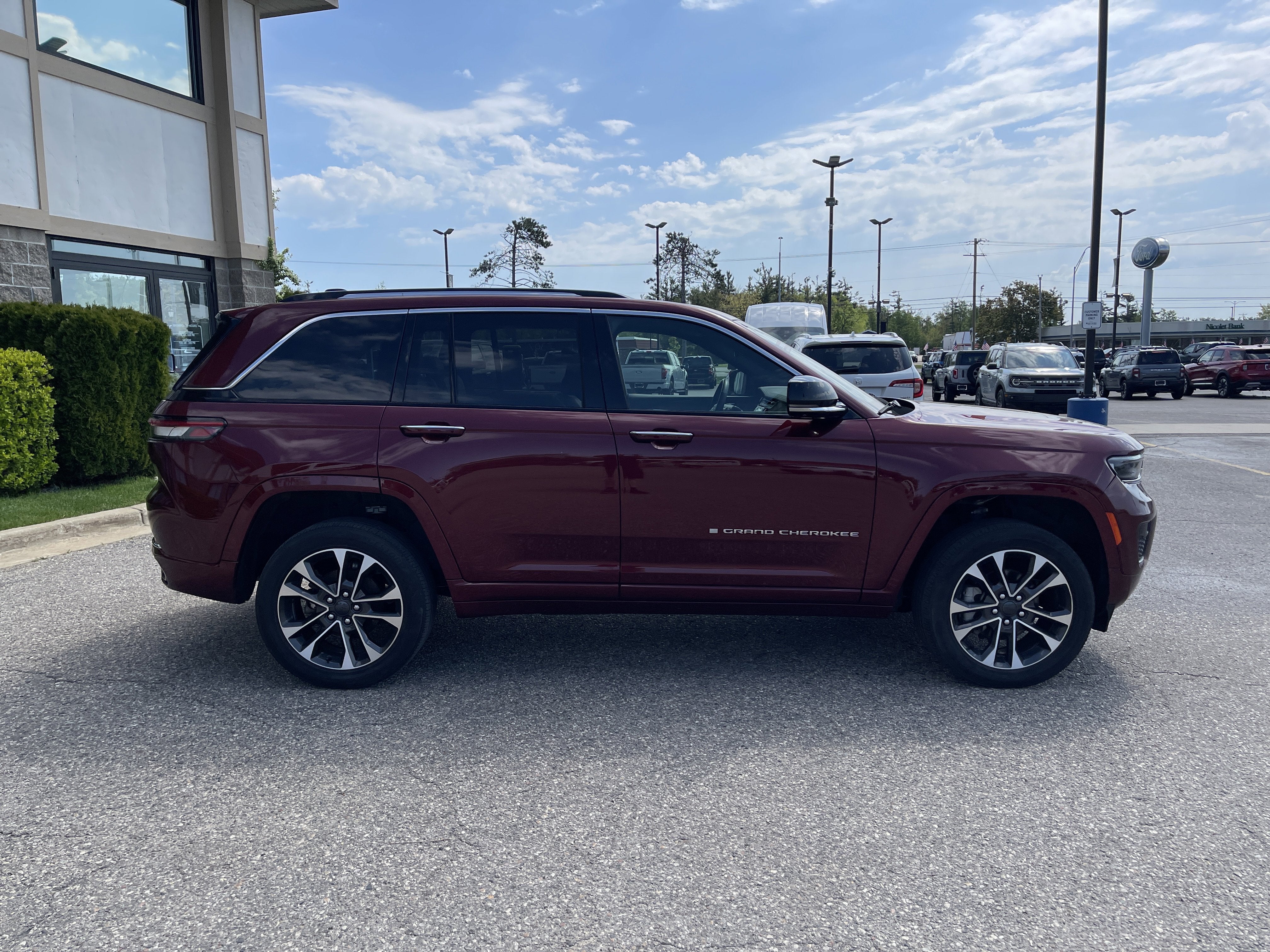 2023 Jeep Grand Cherokee Overland