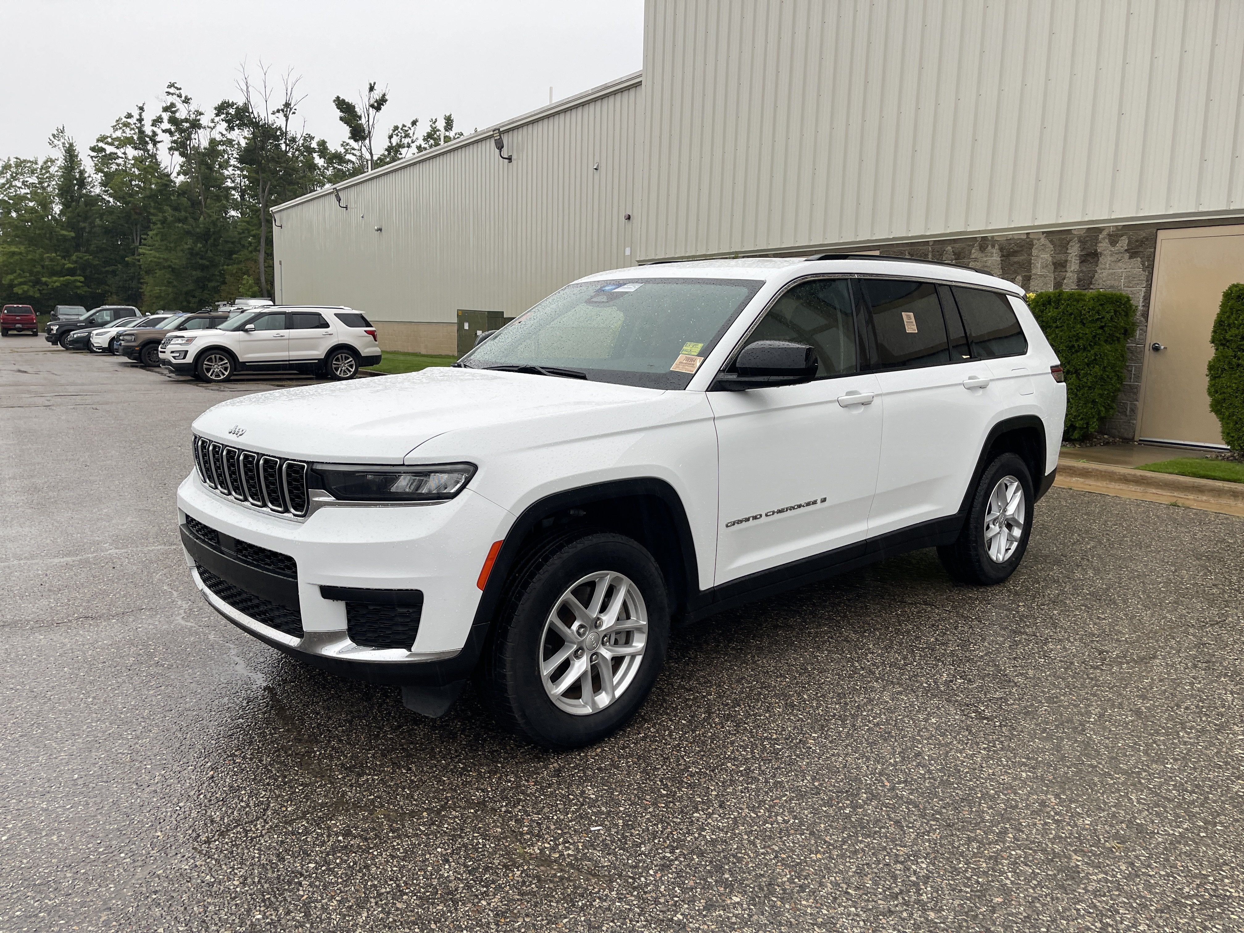 2023 Jeep Grand Cherokee L Laredo