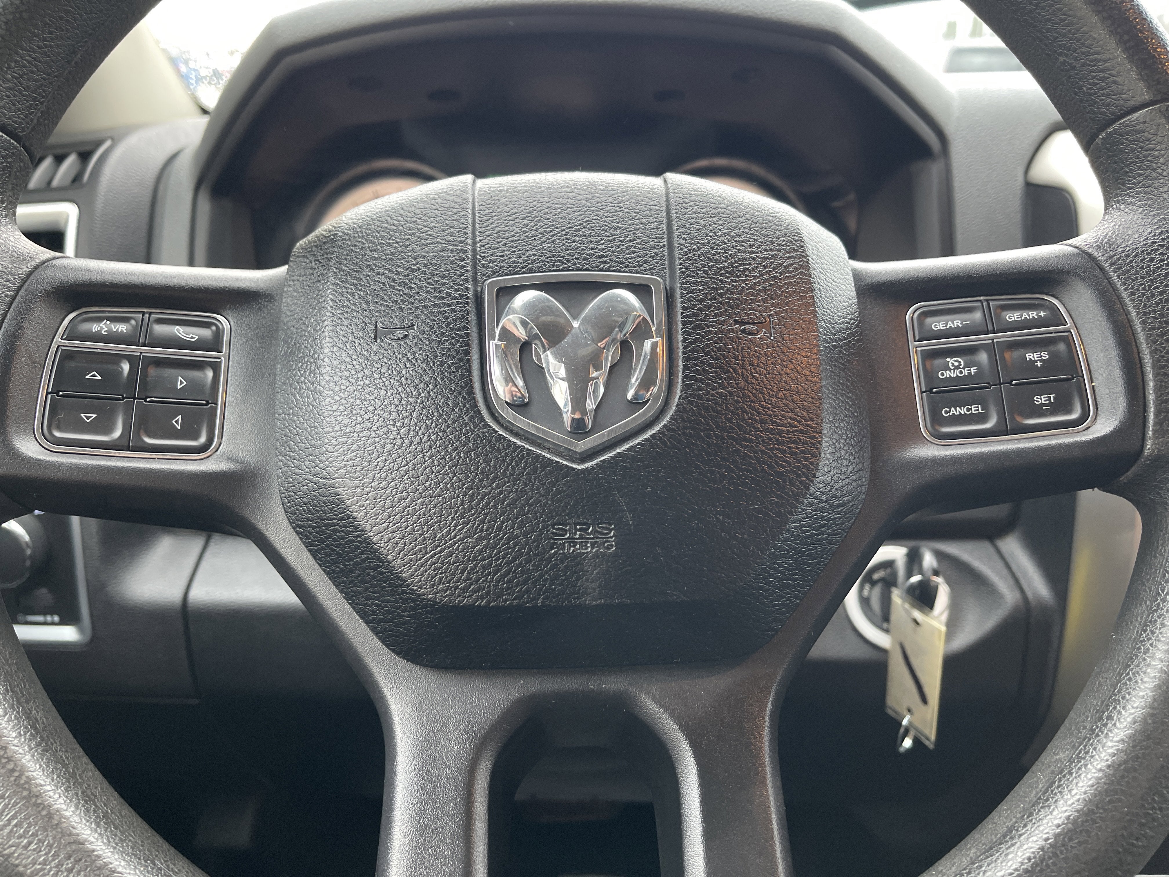 2018 RAM 1500 SLT