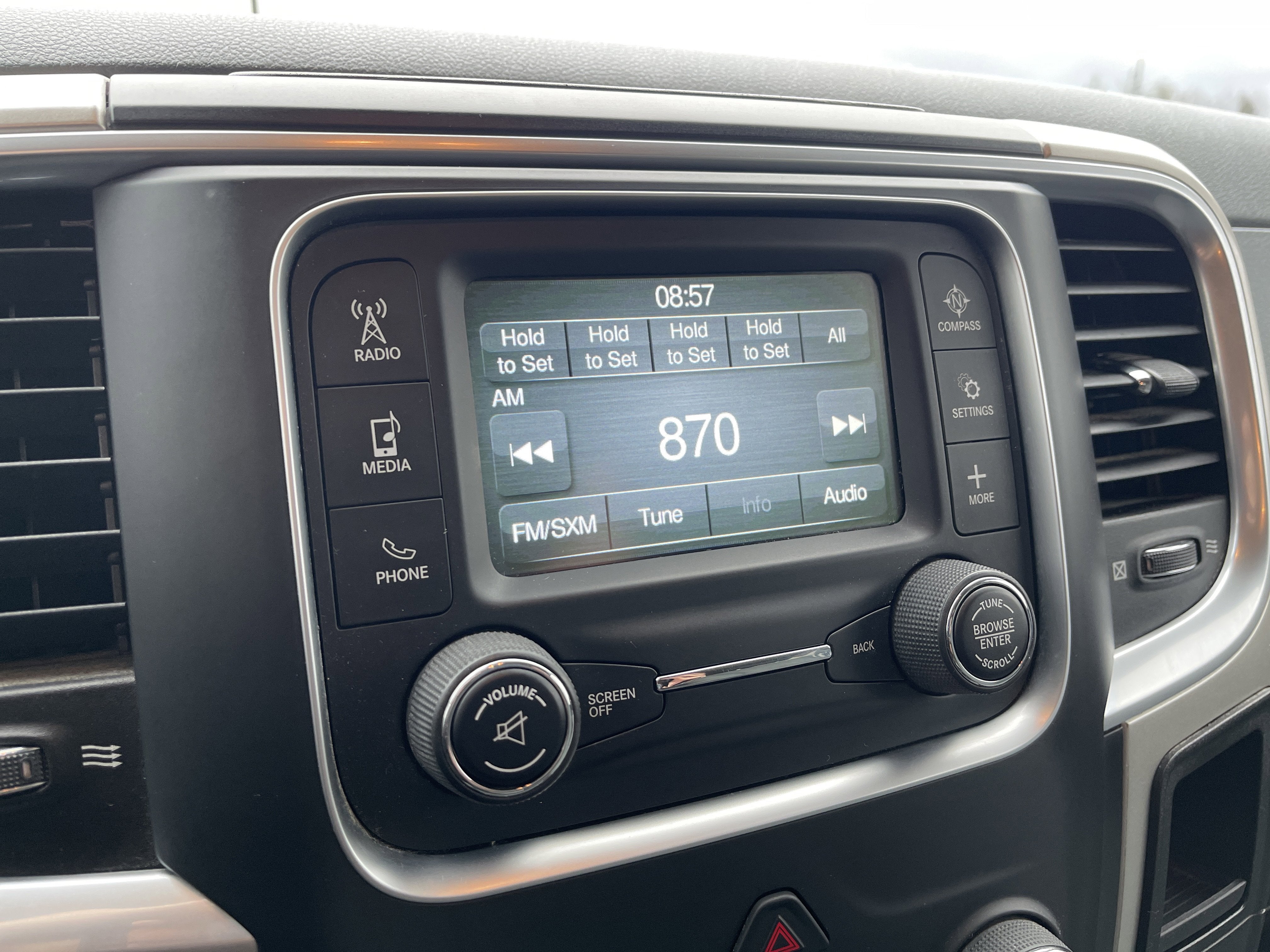 2018 RAM 1500 SLT