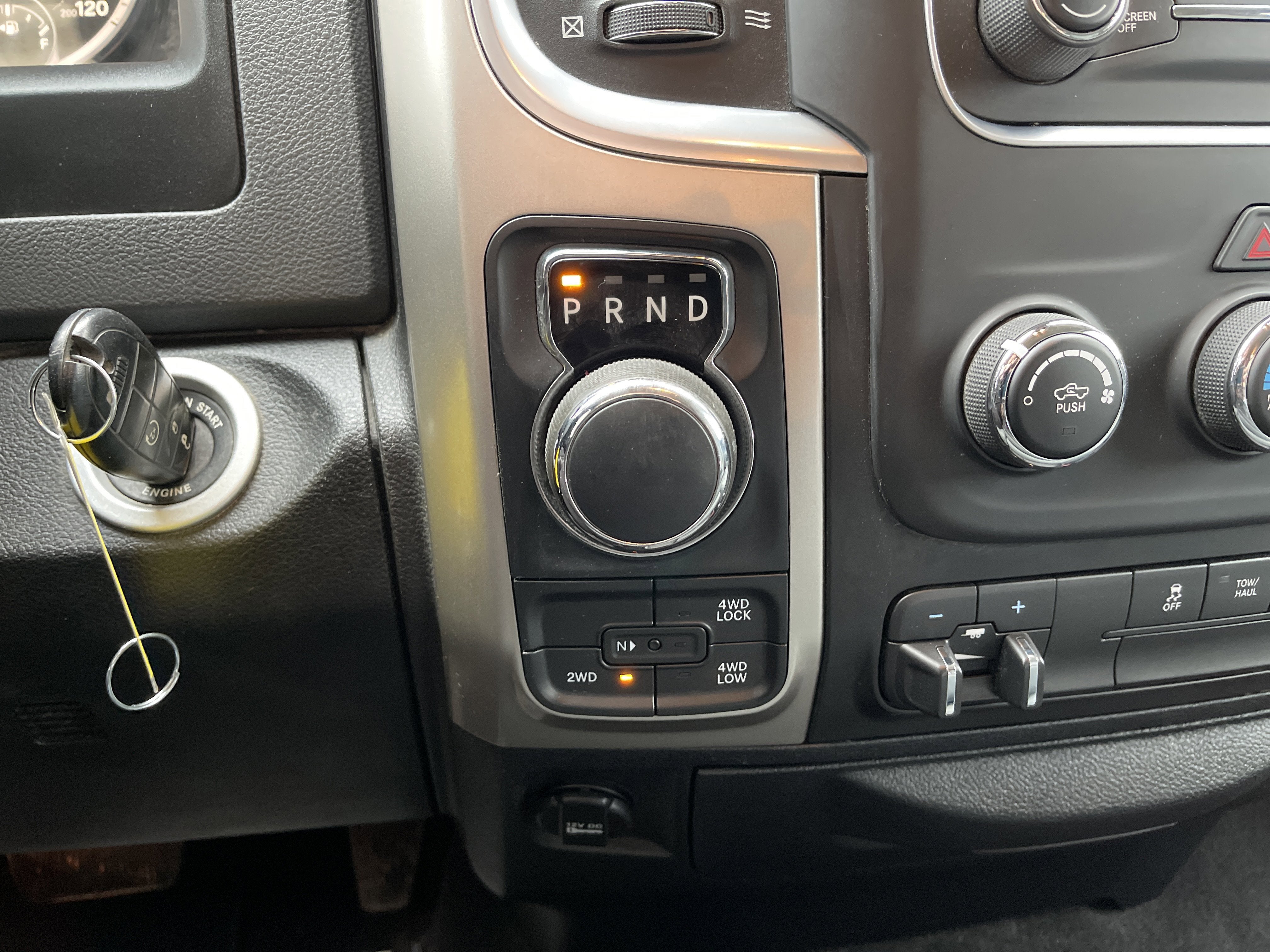 2018 RAM 1500 SLT