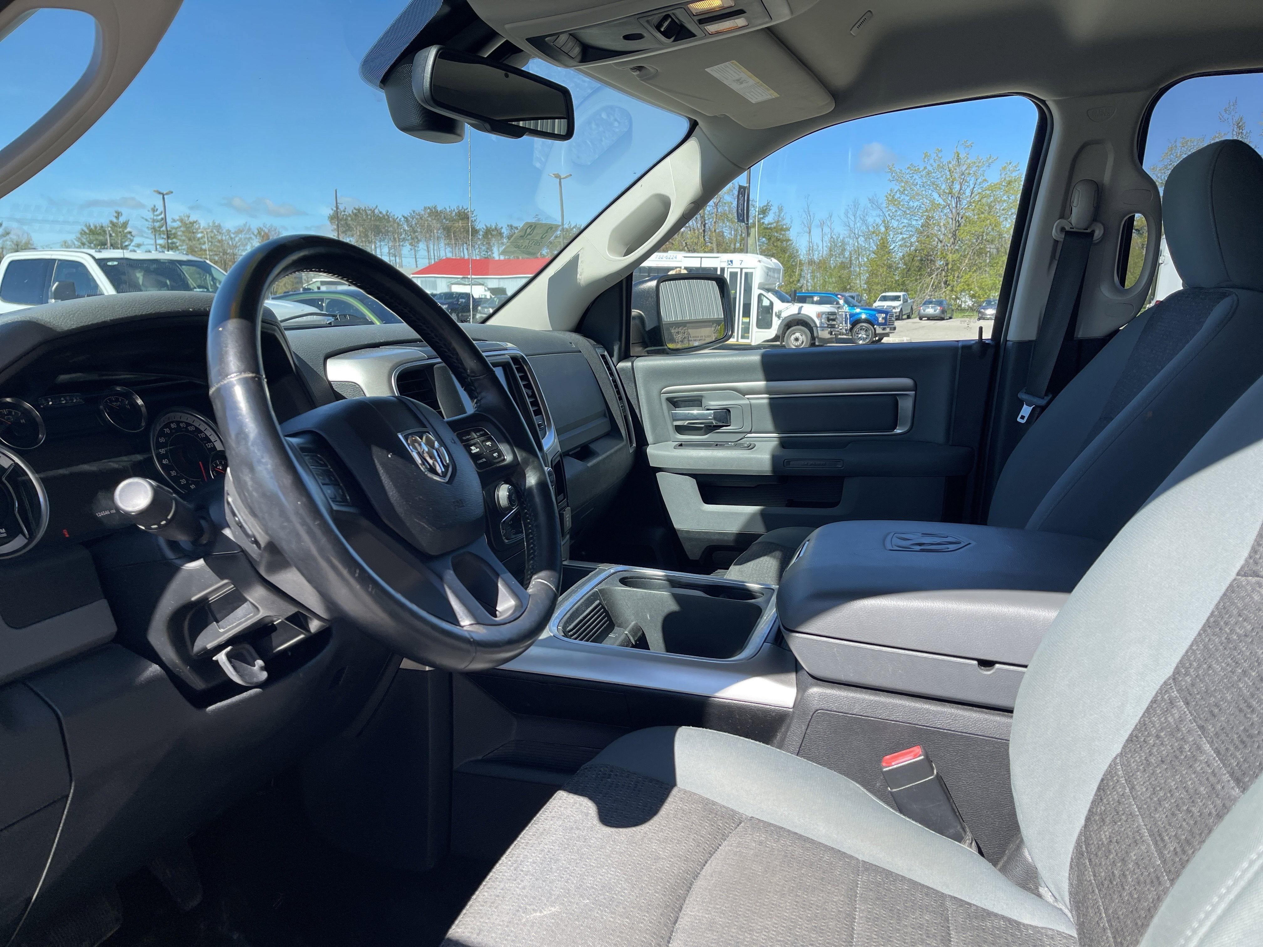 2017 RAM 1500 SLT