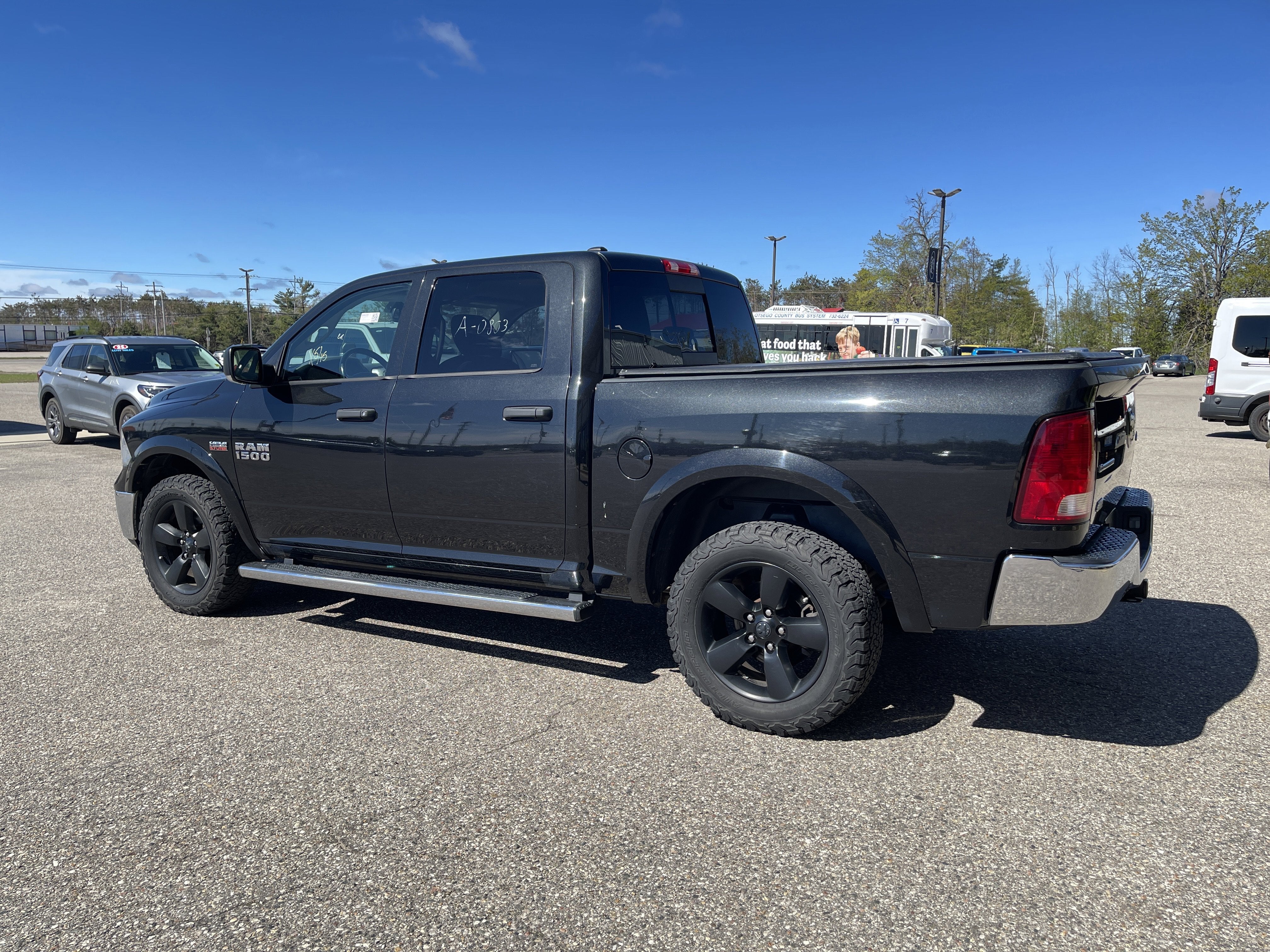 2017 RAM 1500 SLT