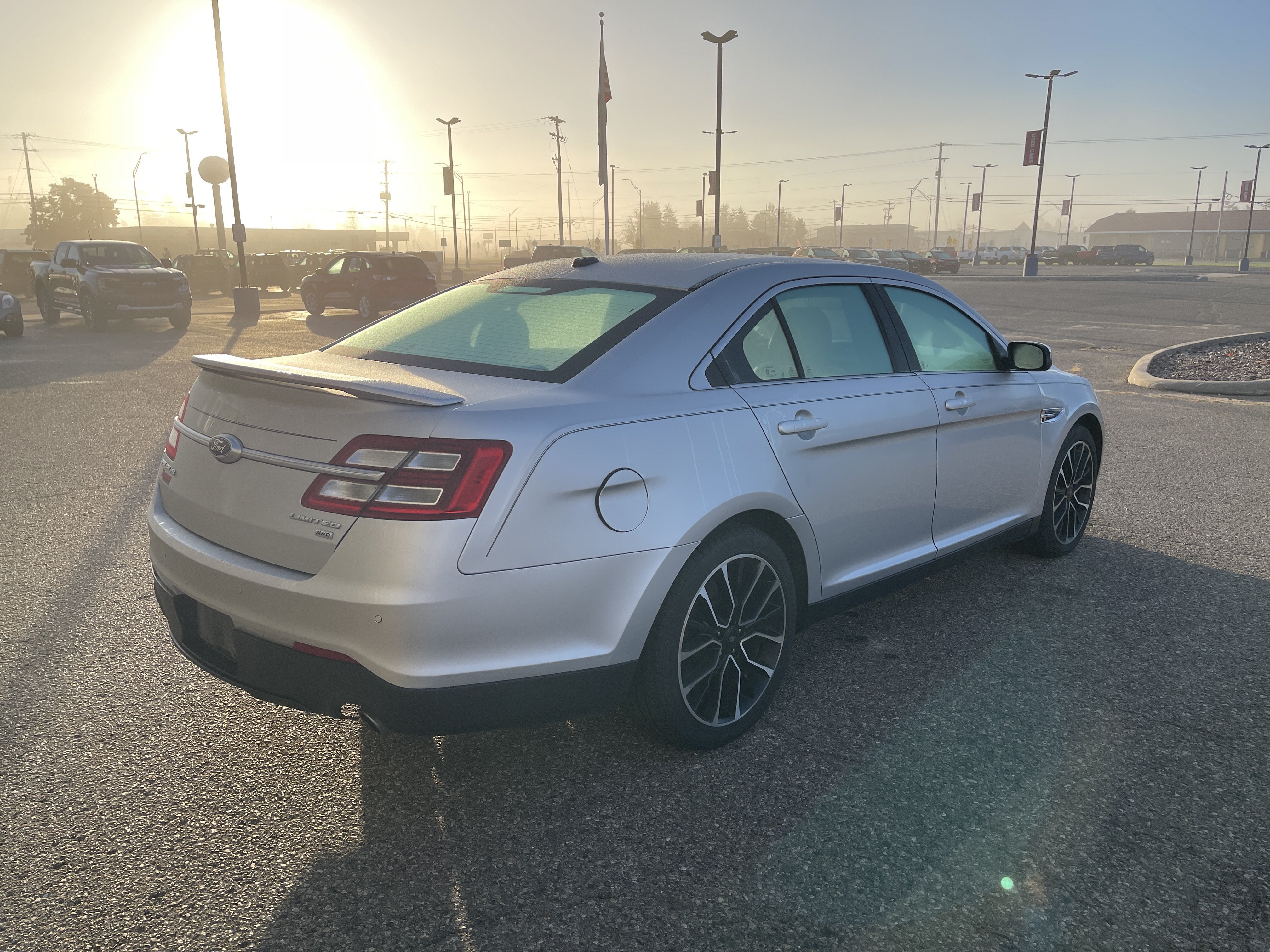 2019 Ford Taurus Limited