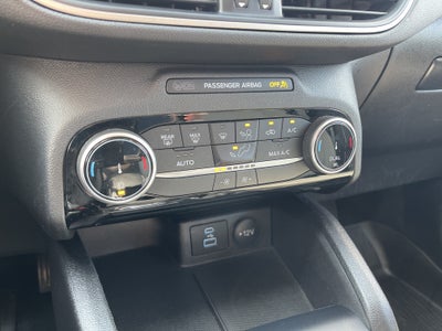 2022 Ford Escape SE Hybrid
