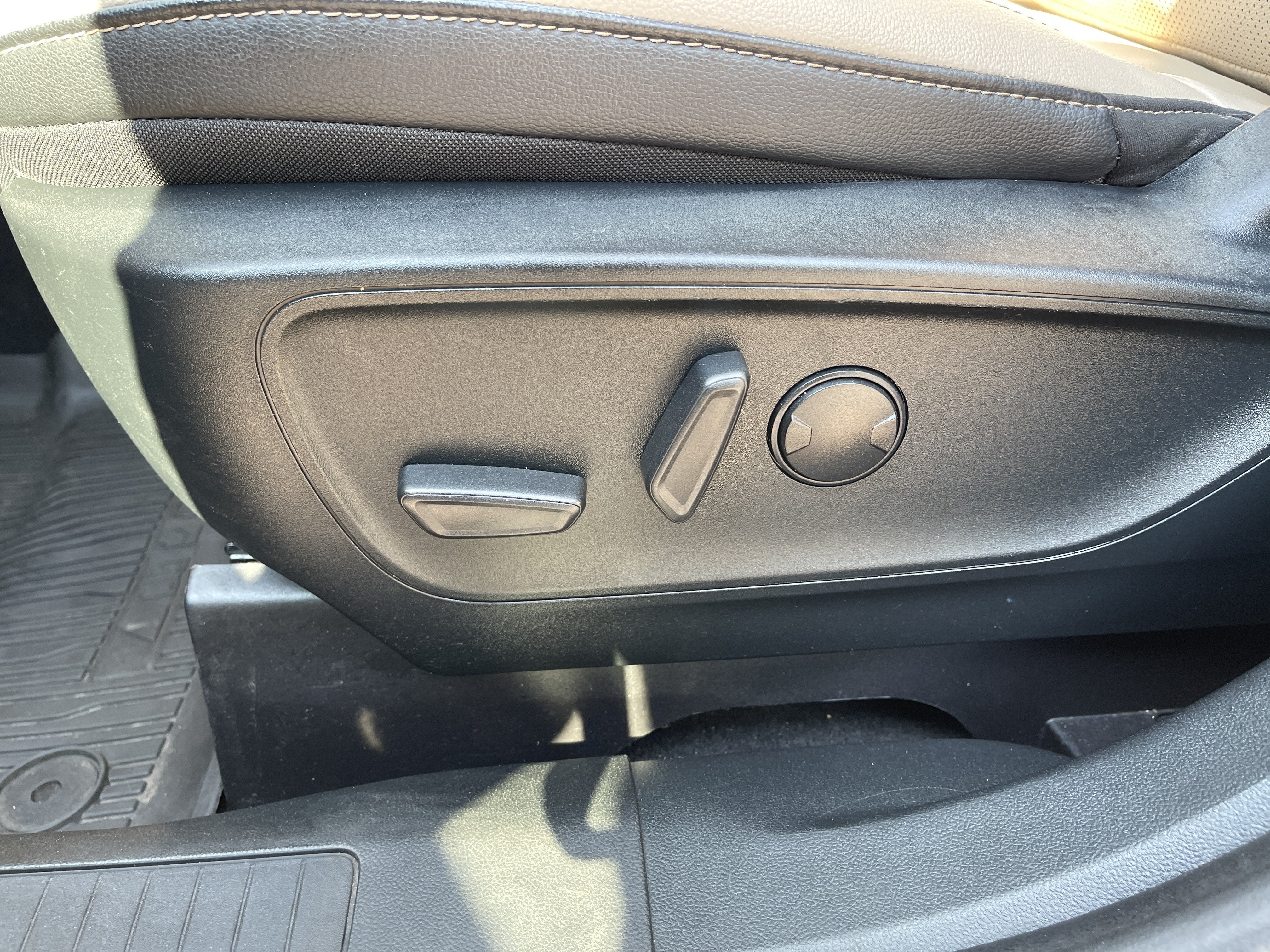 2021 Ford Escape Titanium Hybrid