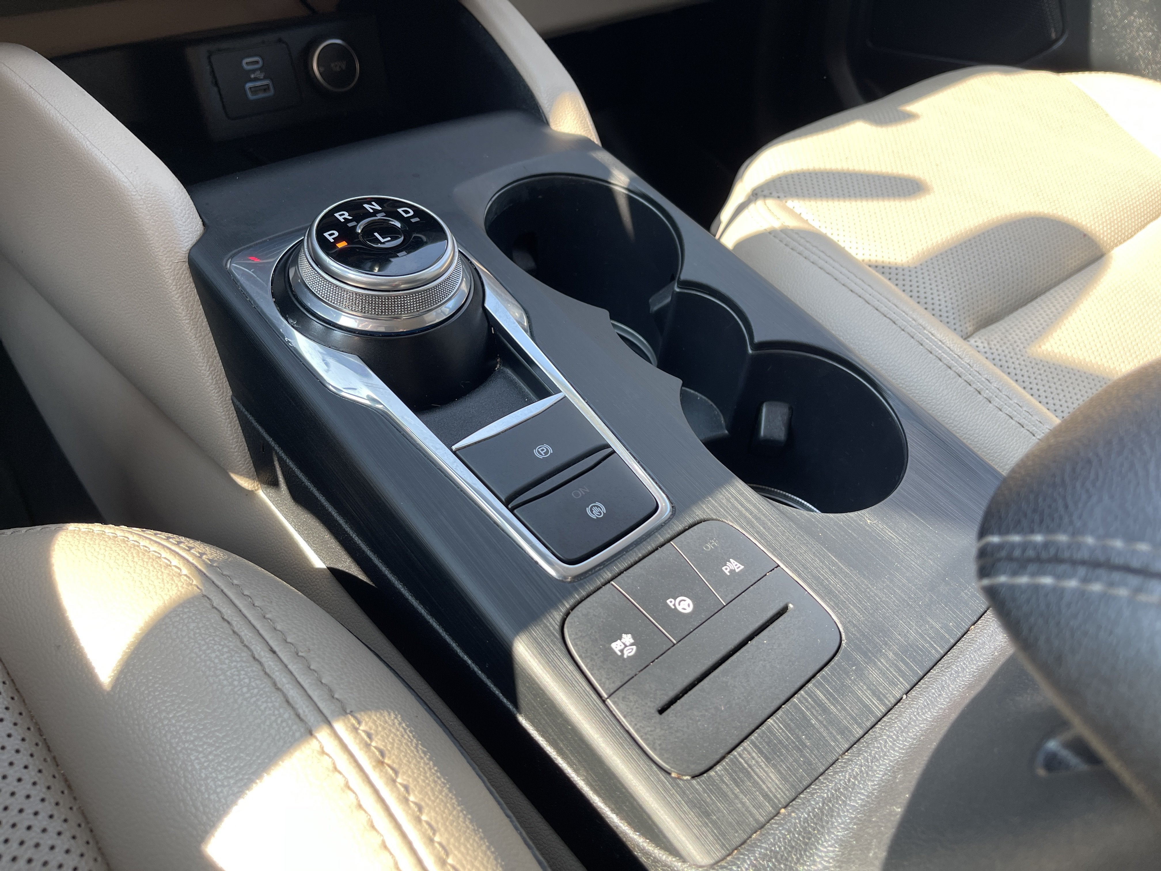 2021 Ford Escape Titanium Hybrid