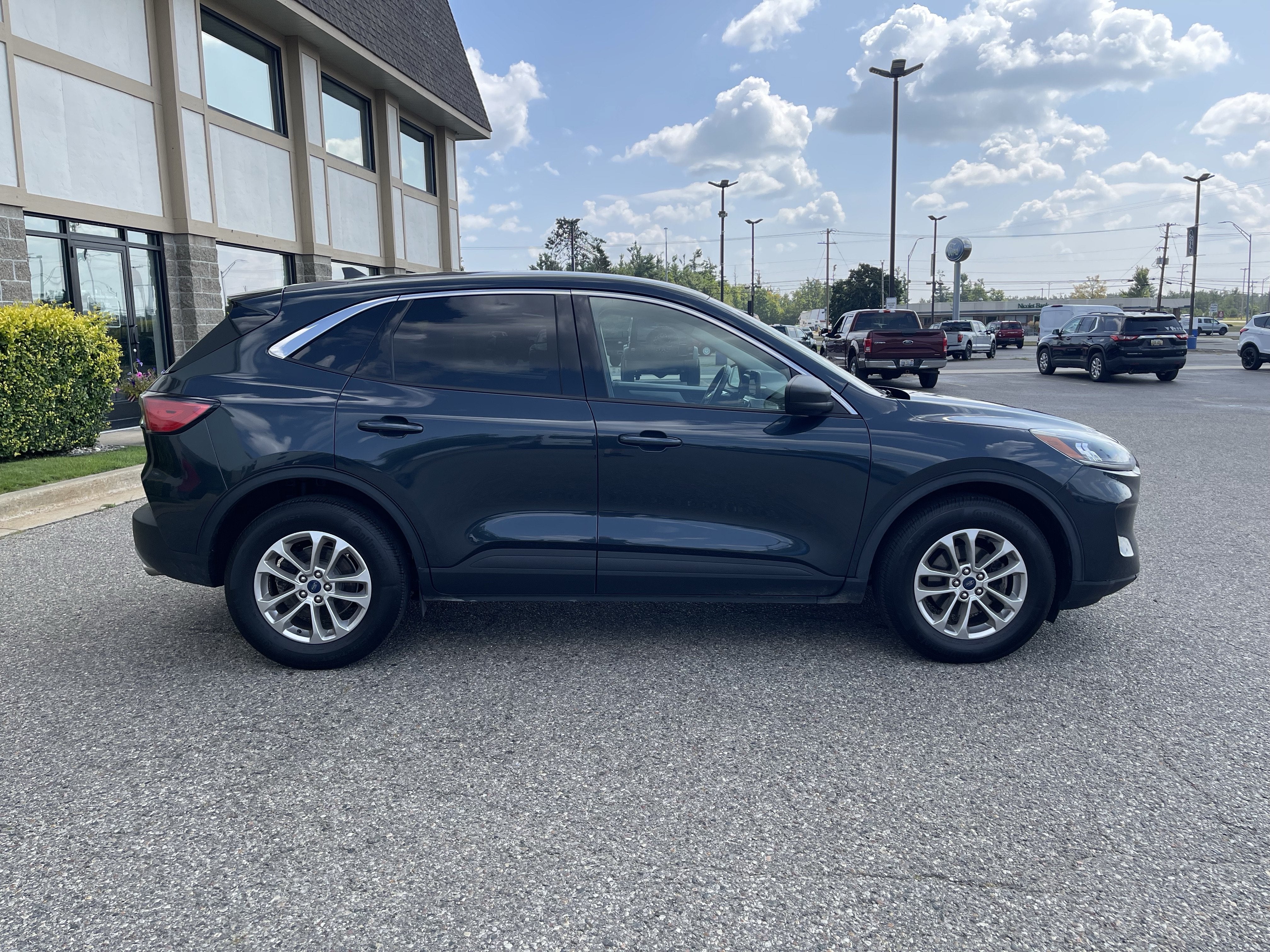 2022 Ford Escape SE