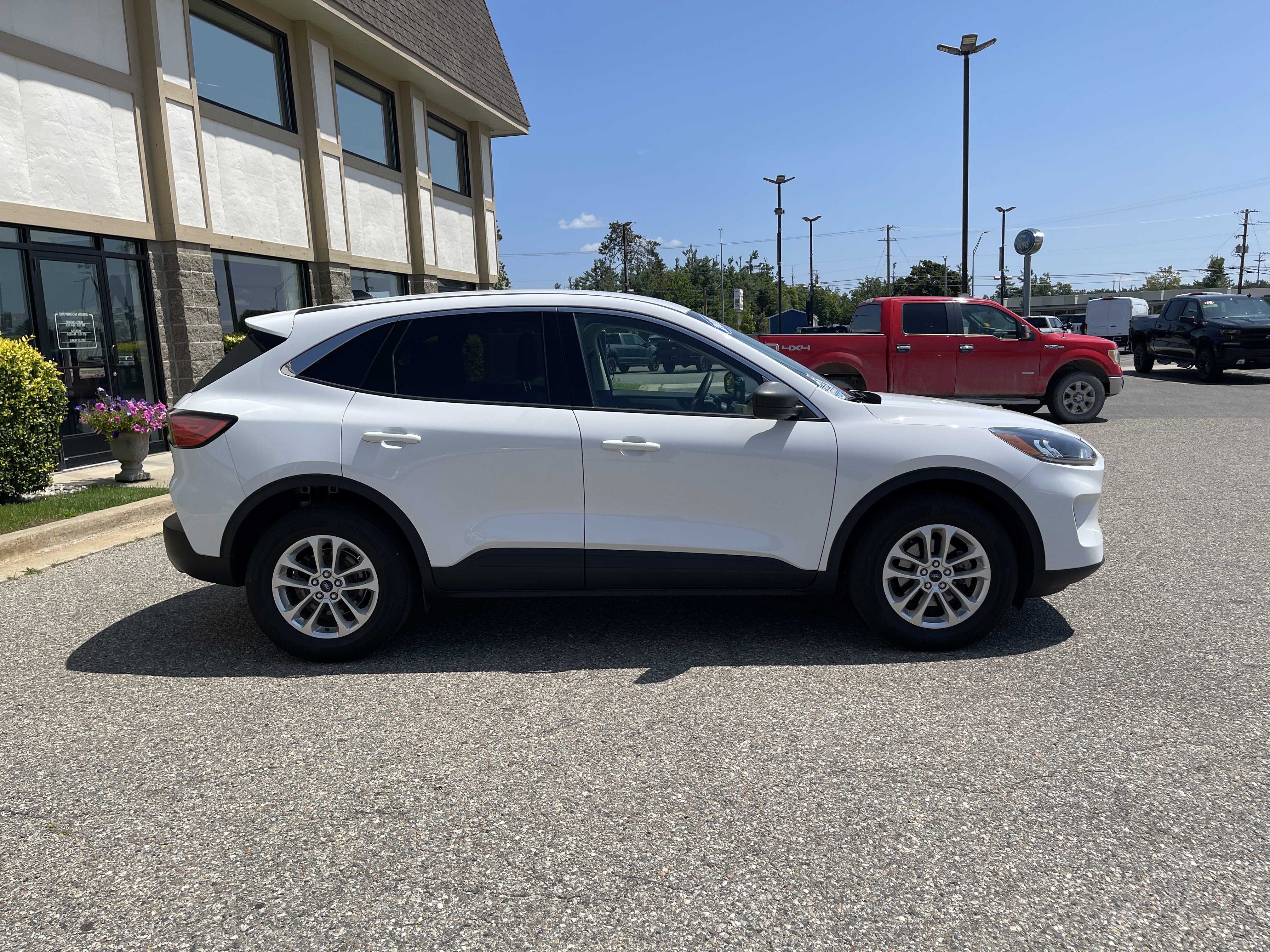 2022 Ford Escape SE