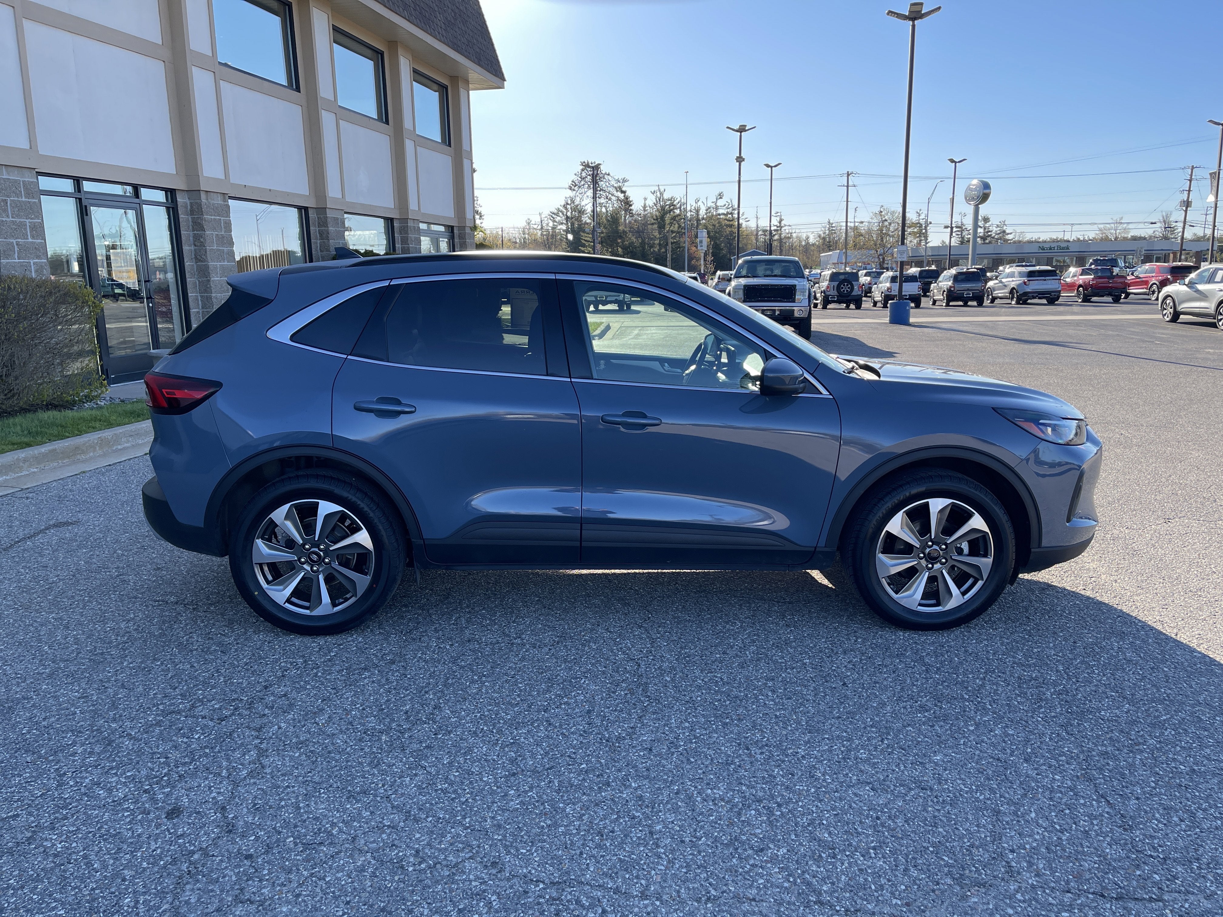 2025 Ford Escape Platinum
