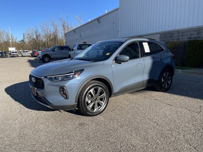 2025 Ford Escape Platinum