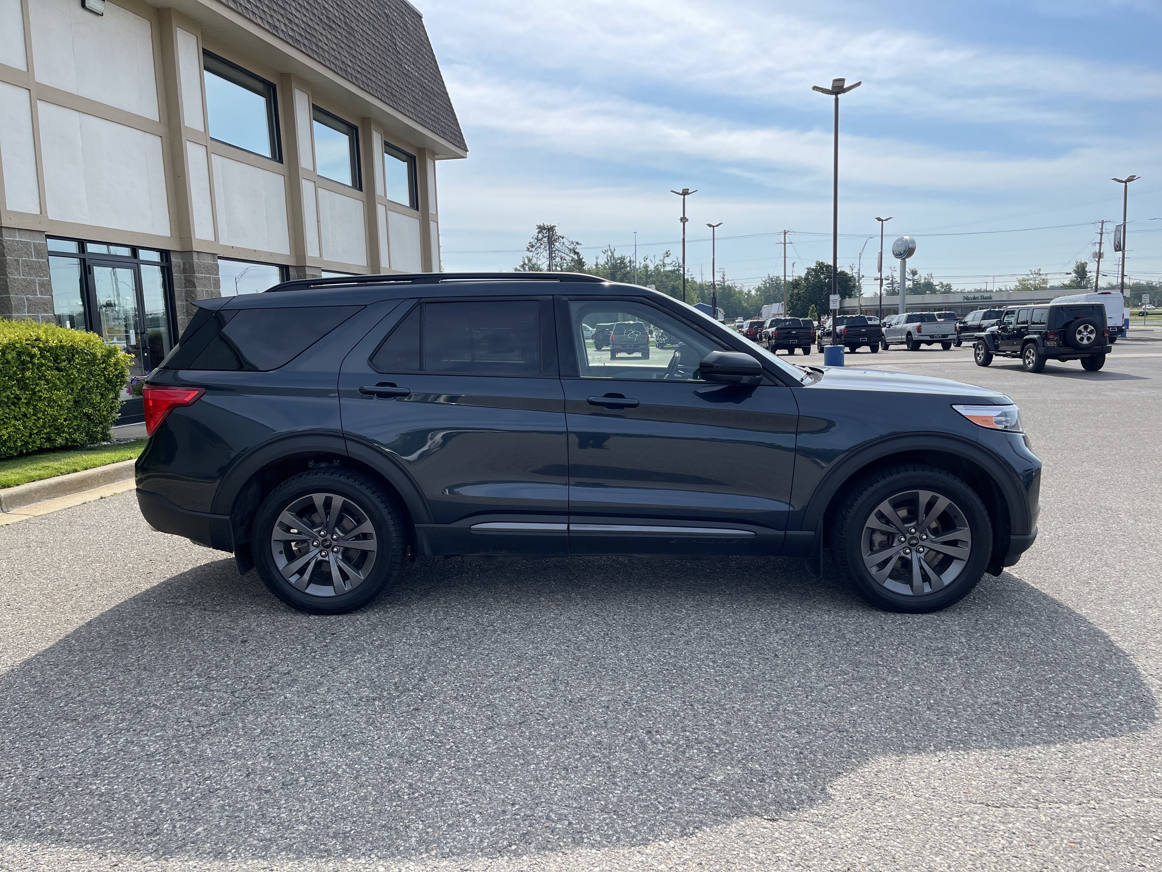 2023 Ford Explorer XLT