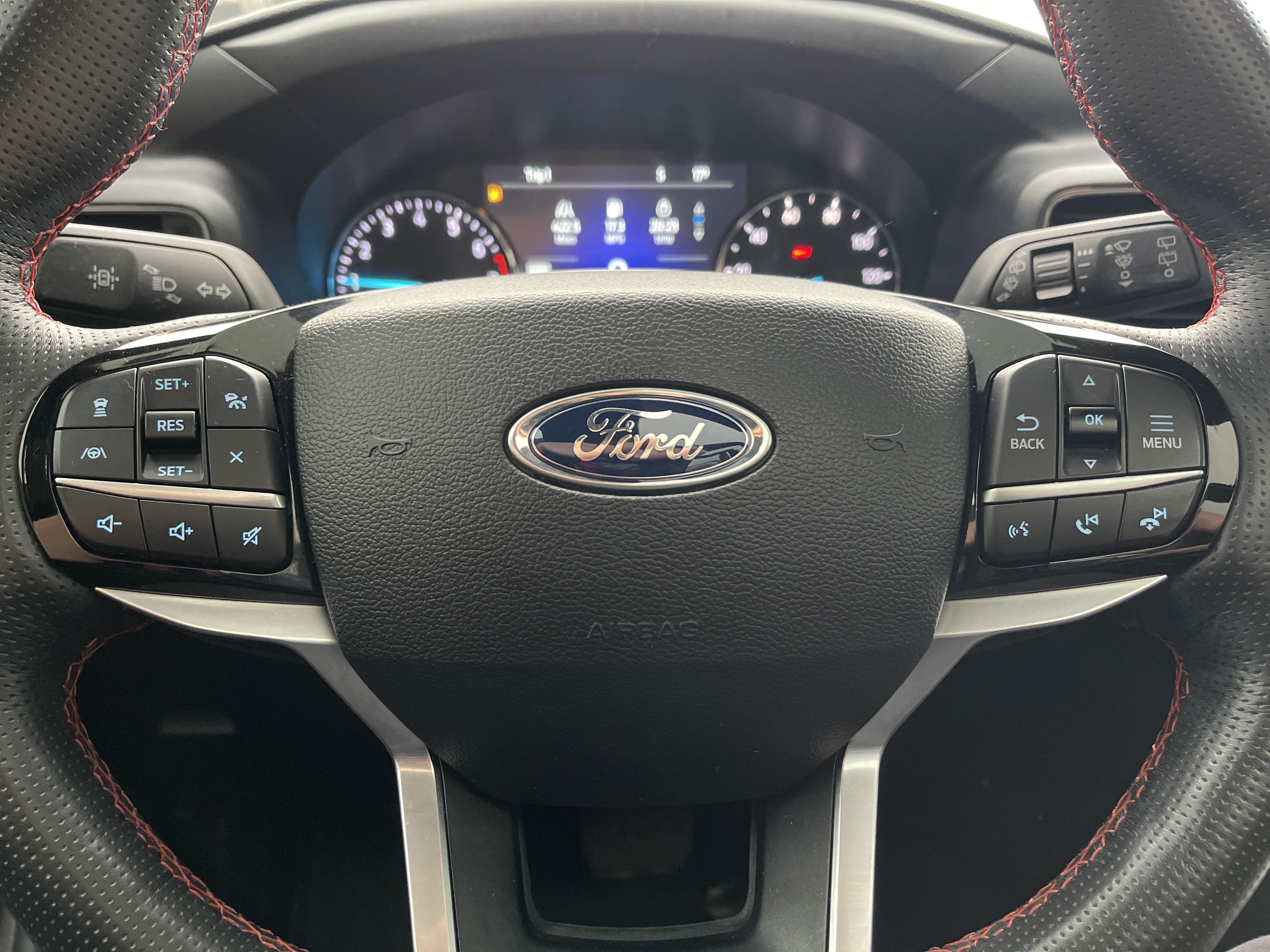 2022 Ford Explorer ST-Line