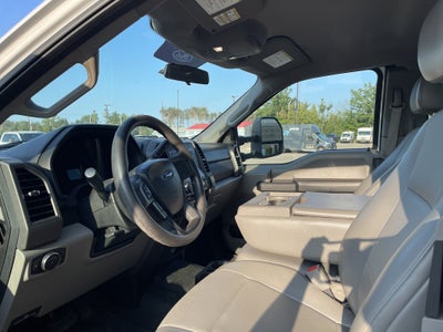 2017 Ford Super Duty F-350 SRW XLT