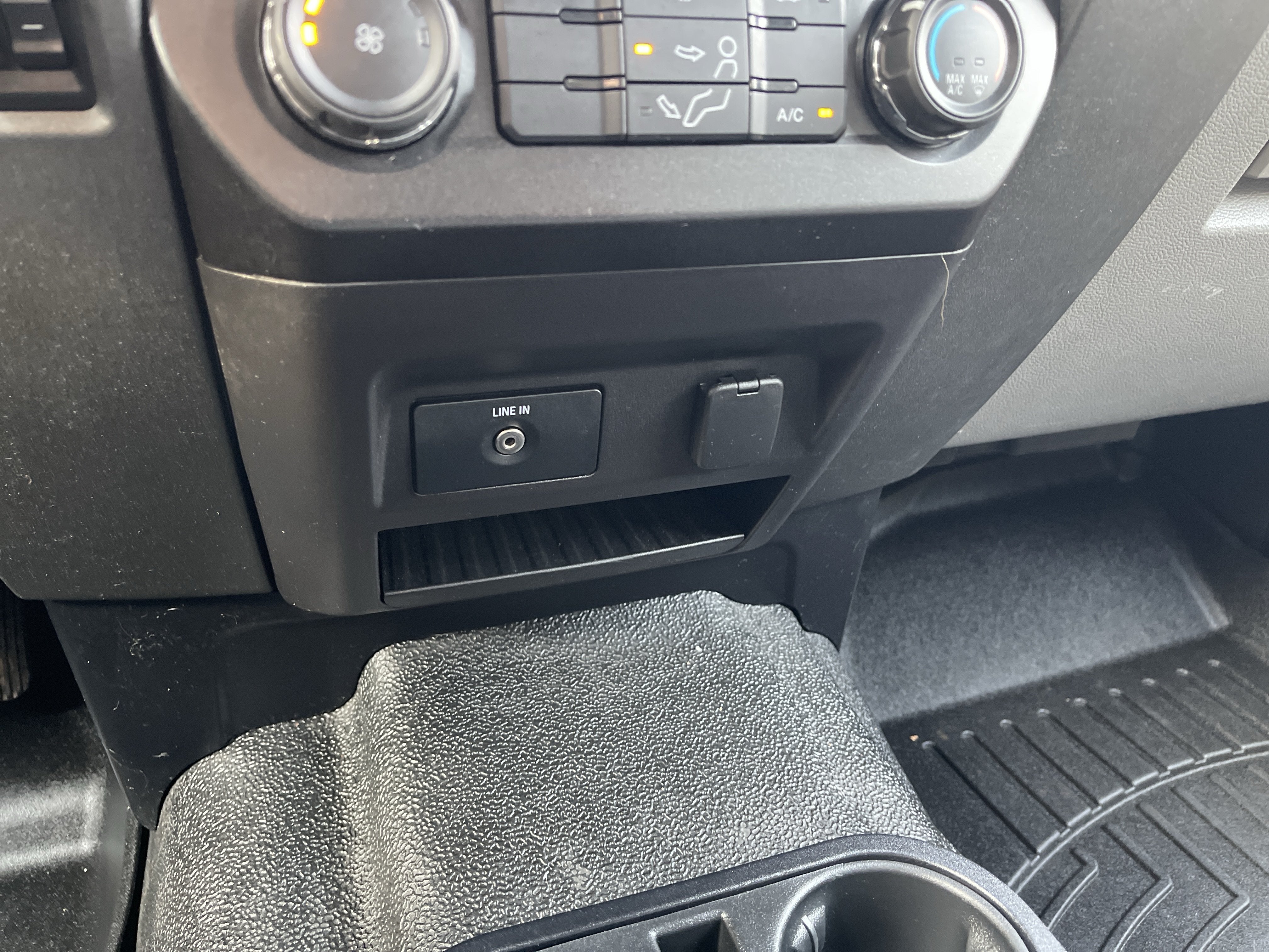 2017 Ford Super Duty F-350 SRW XLT