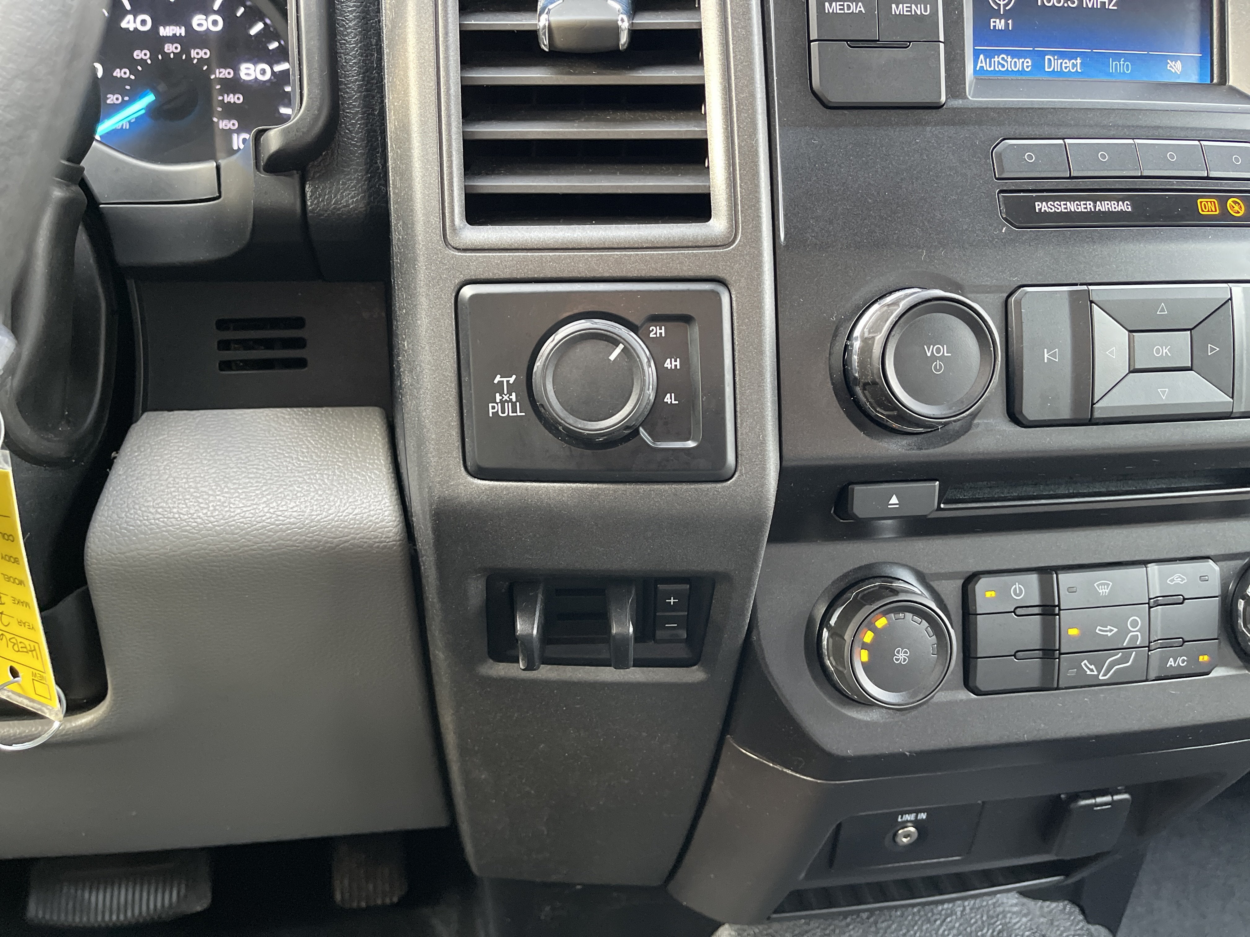 2017 Ford Super Duty F-350 SRW XLT