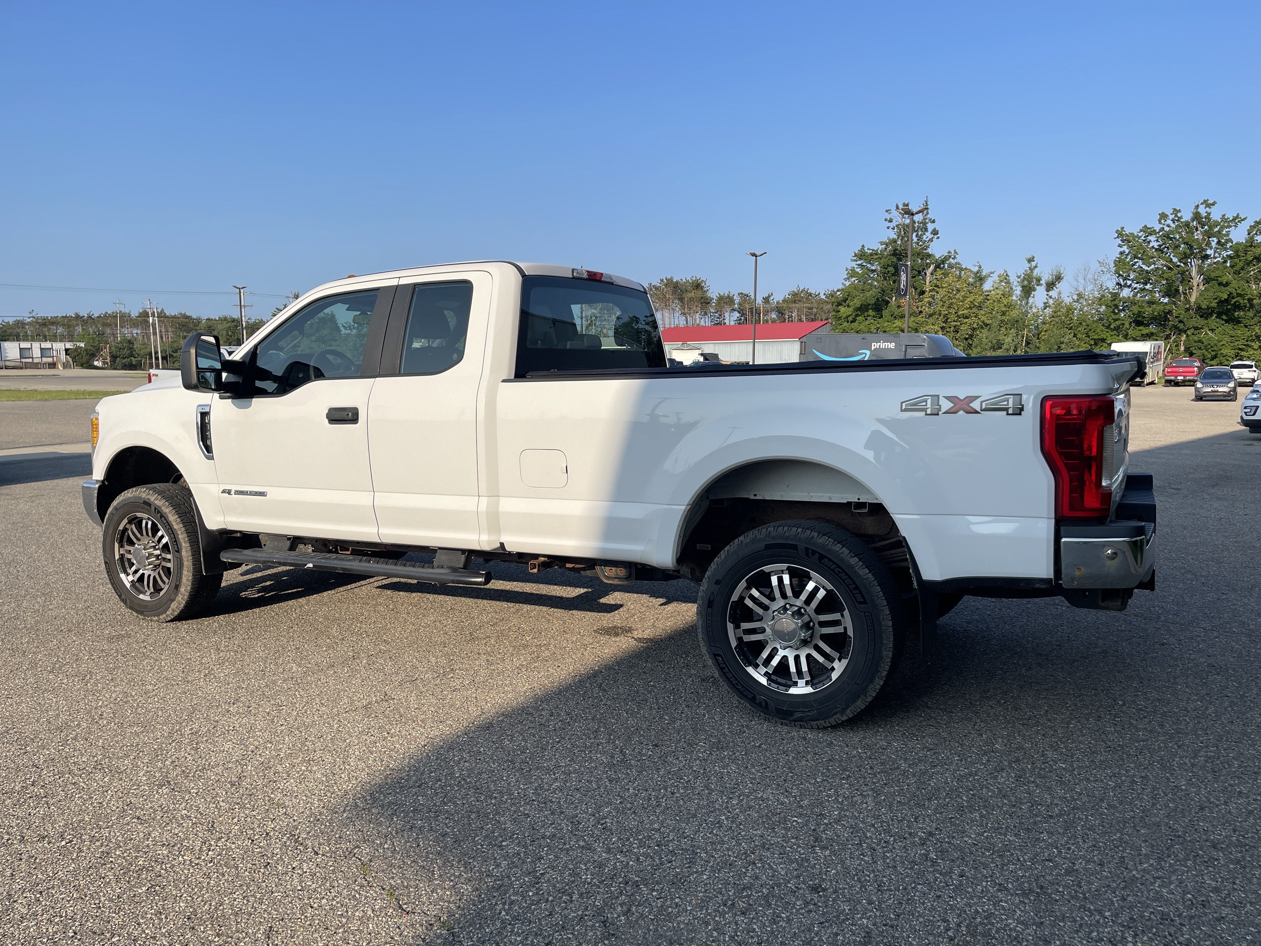 2017 Ford Super Duty F-350 SRW XLT