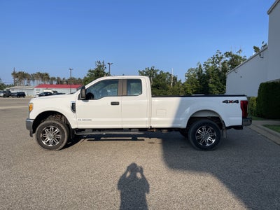 2017 Ford Super Duty F-350 SRW XLT