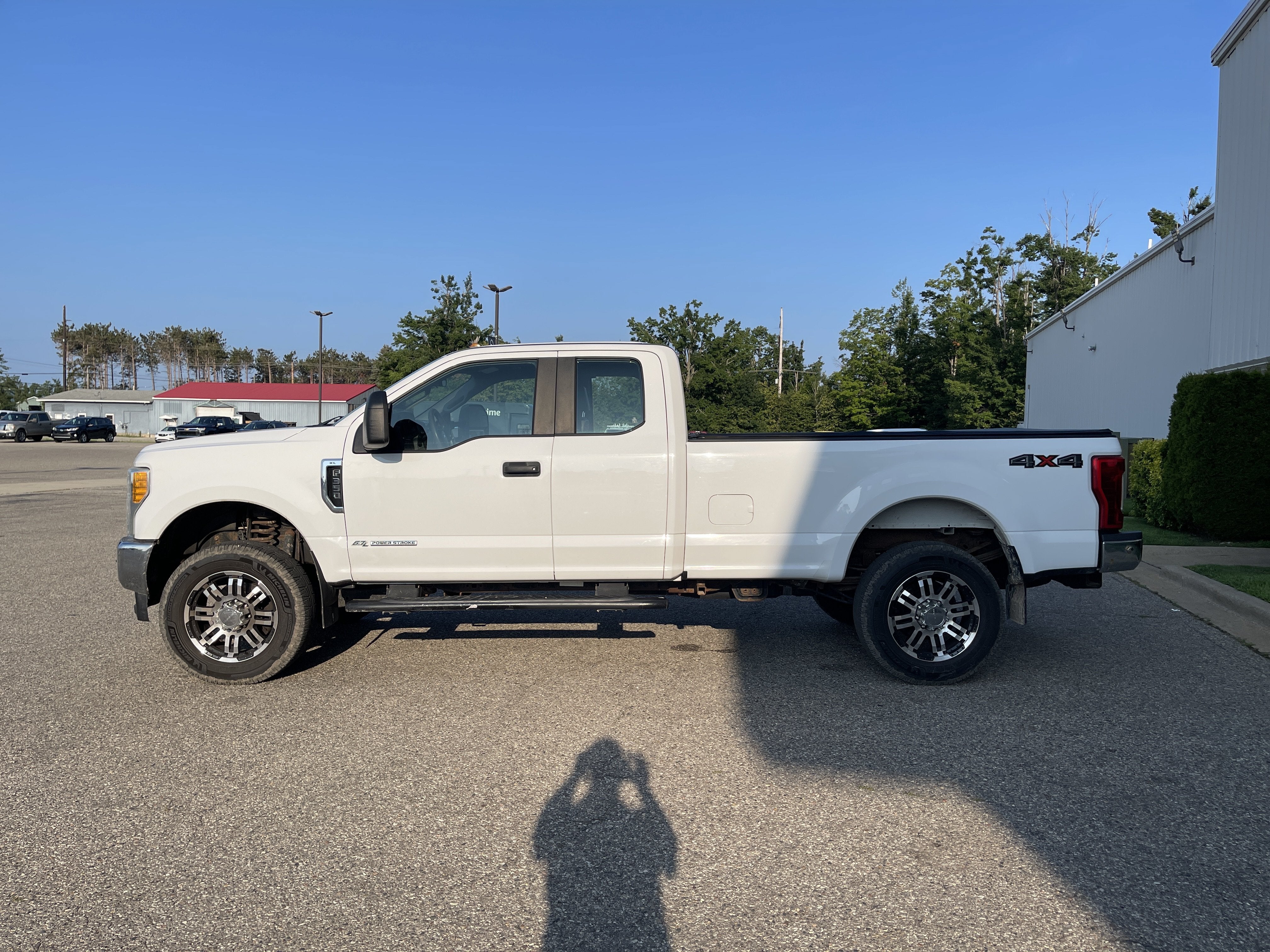 2017 Ford Super Duty F-350 SRW XLT