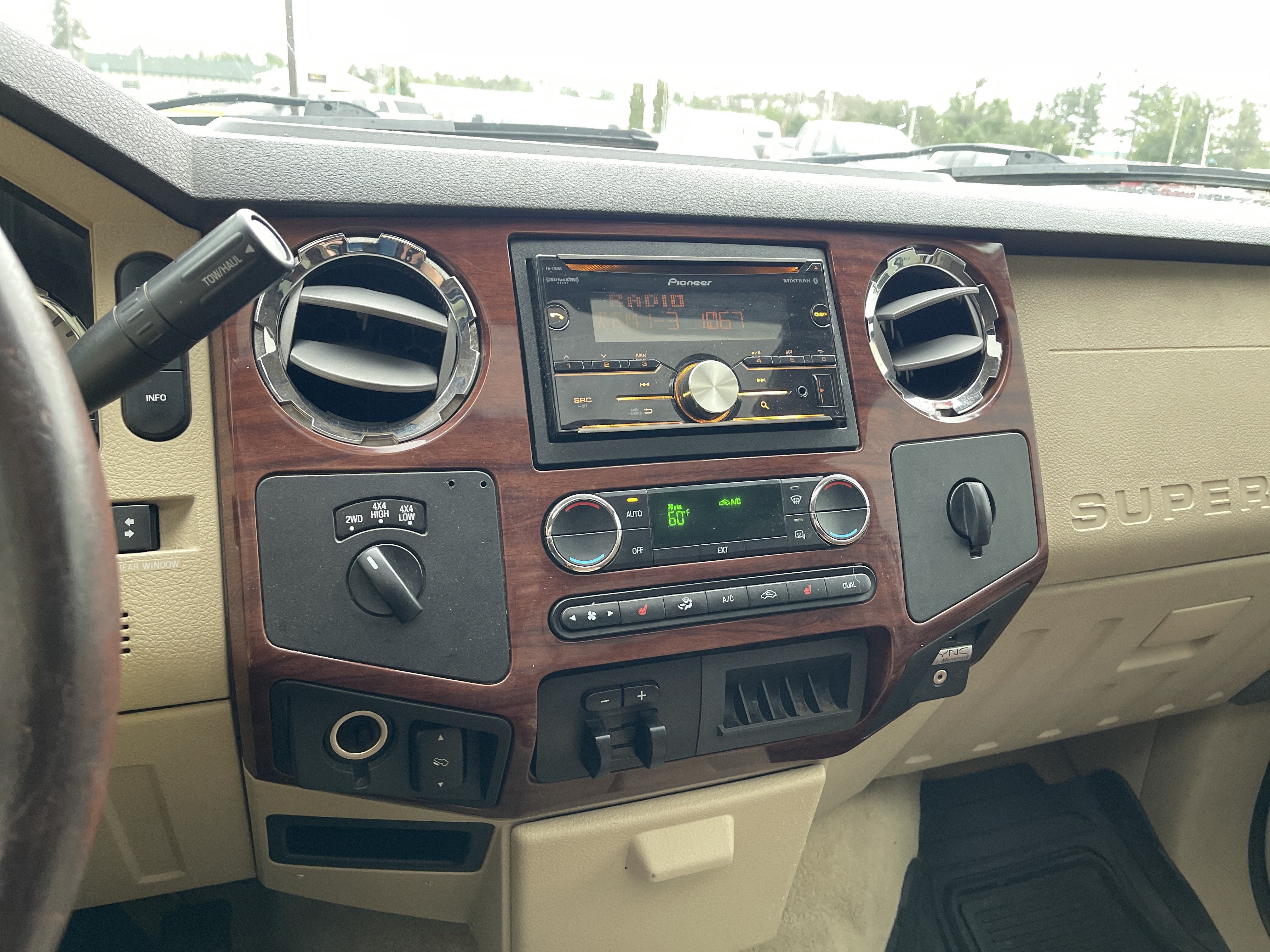 2010 Ford Super Duty F-350 SRW XL