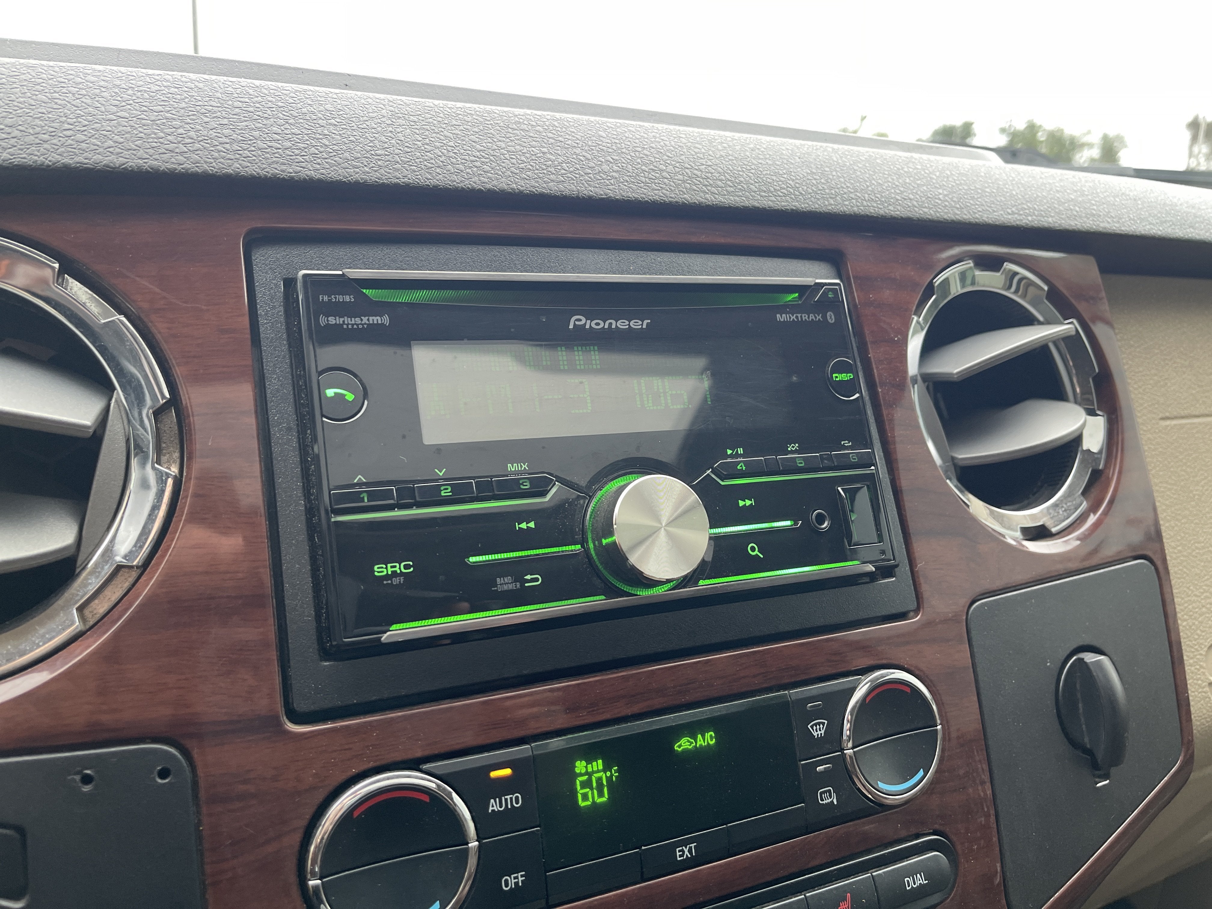 2010 Ford Super Duty F-350 SRW XL