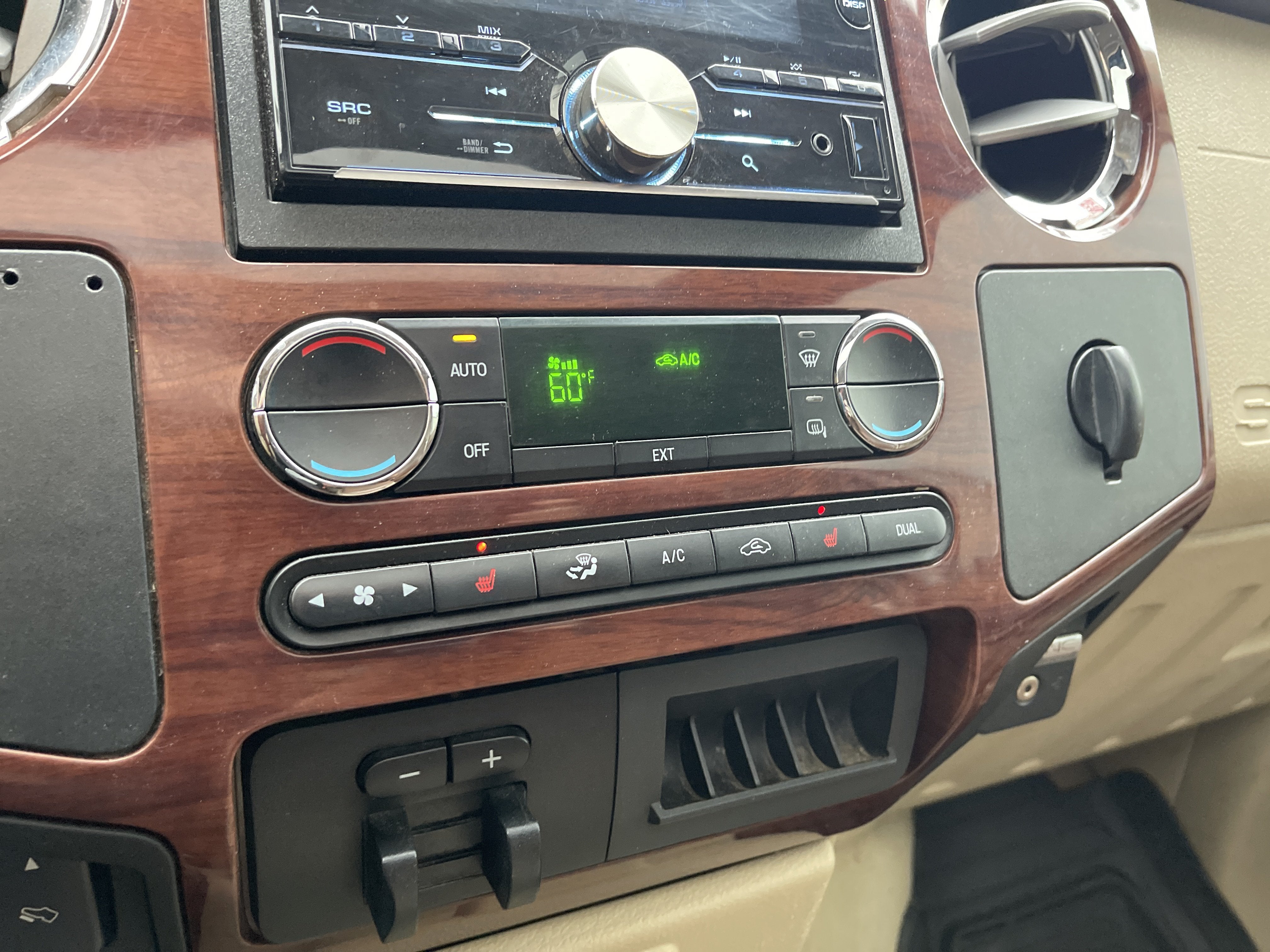 2010 Ford Super Duty F-350 SRW XL