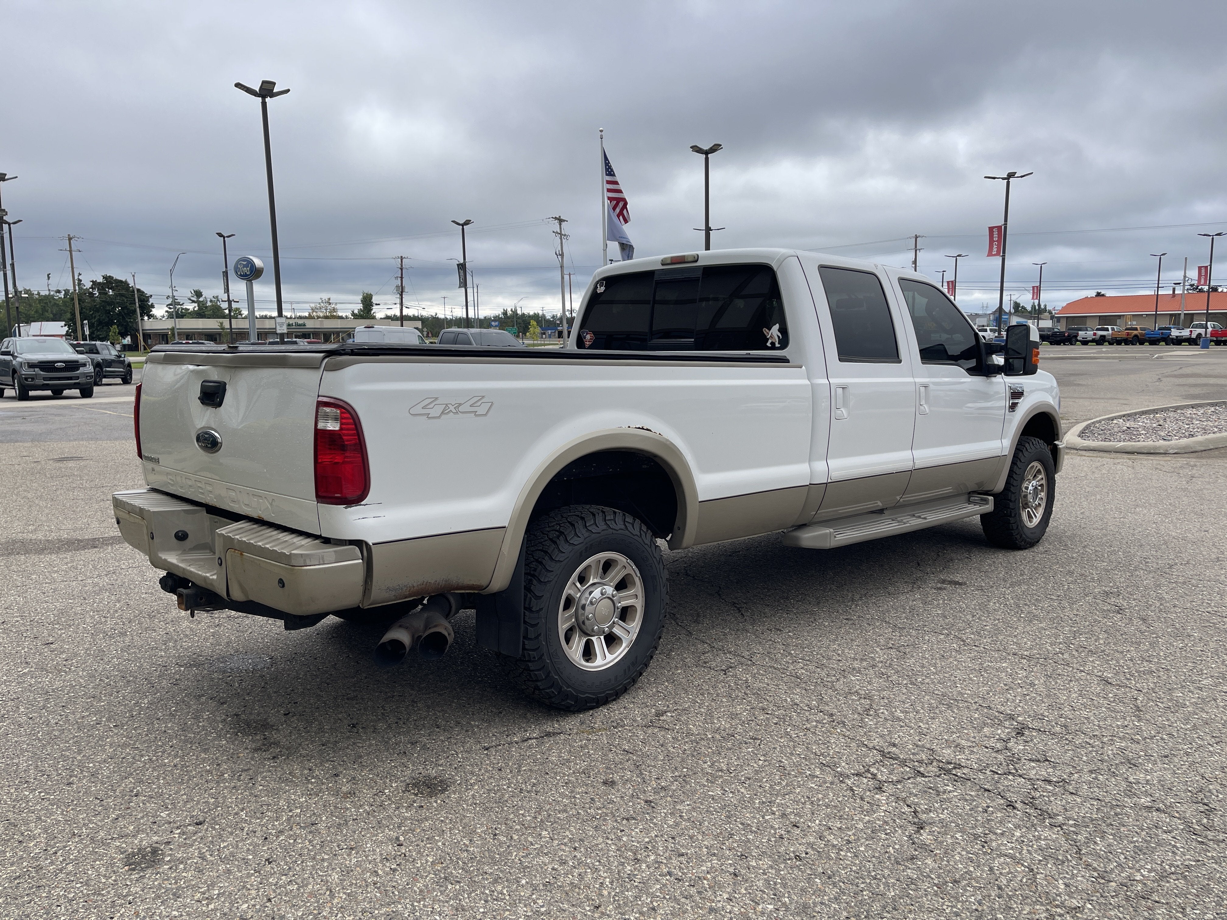 2010 Ford Super Duty F-350 SRW XL