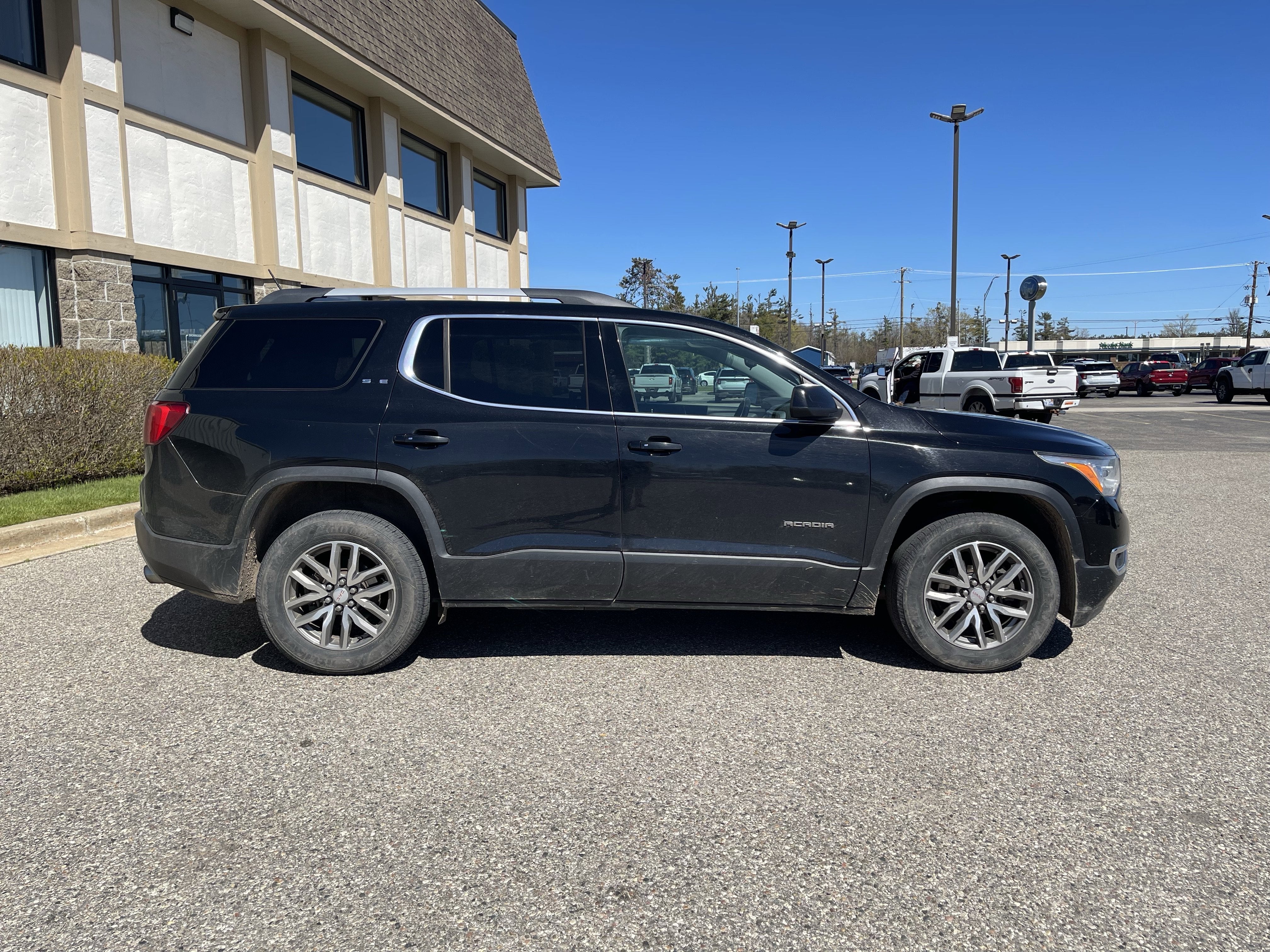 2019 GMC Acadia SLE