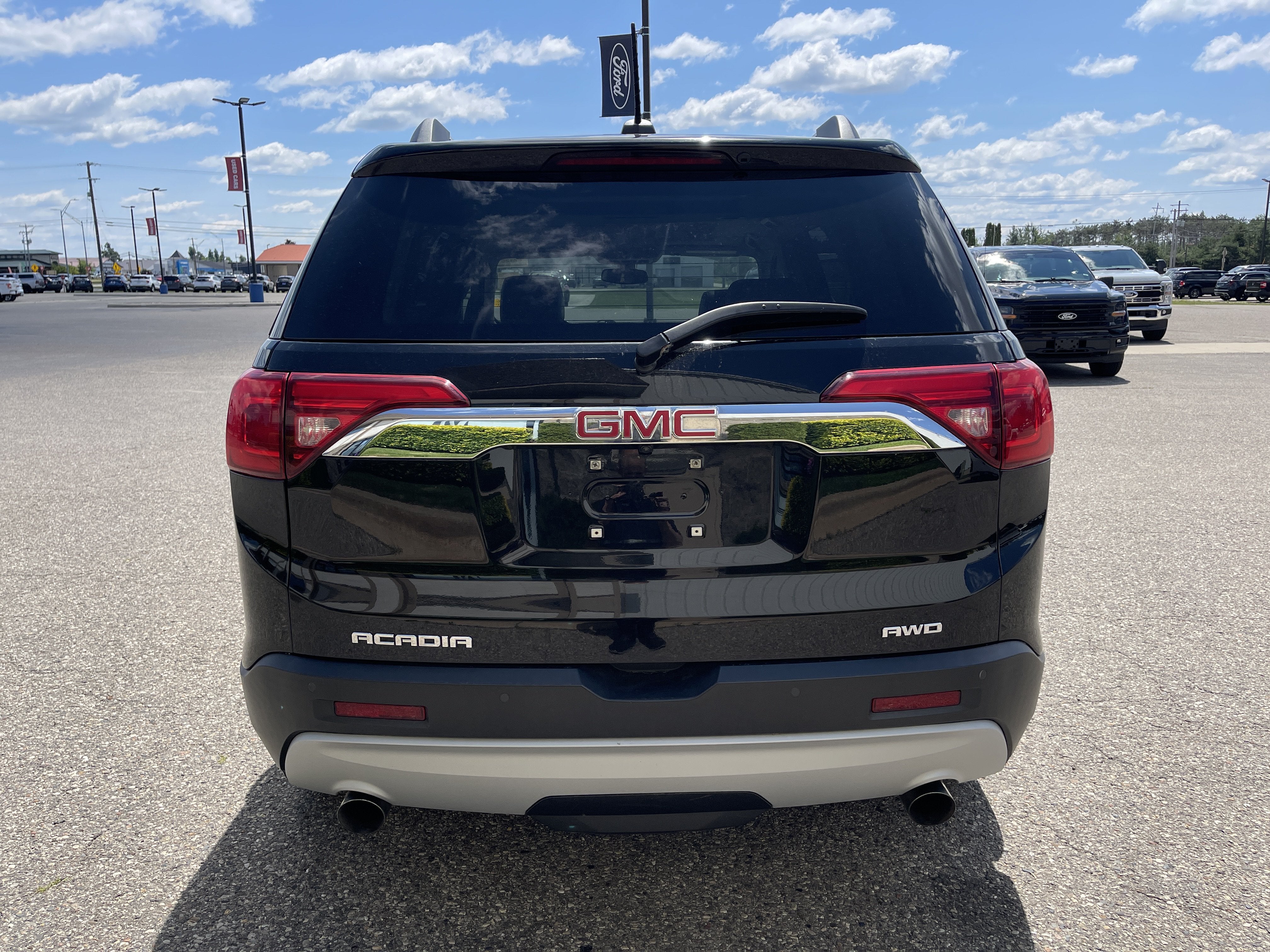 2017 GMC Acadia SLT