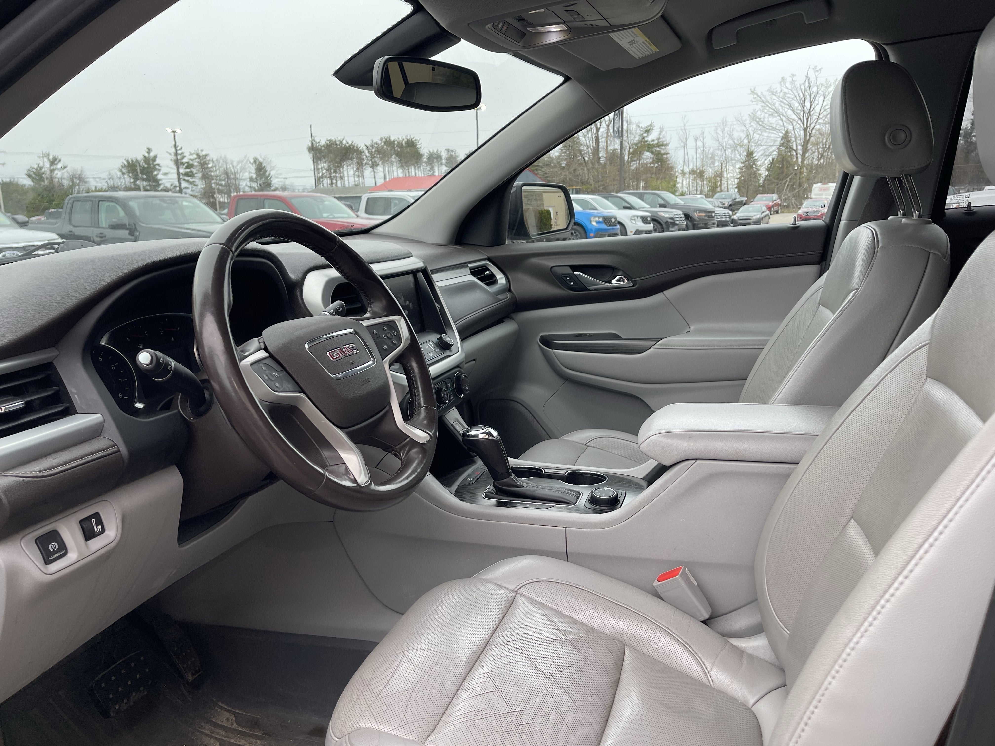 2019 GMC Acadia SLT