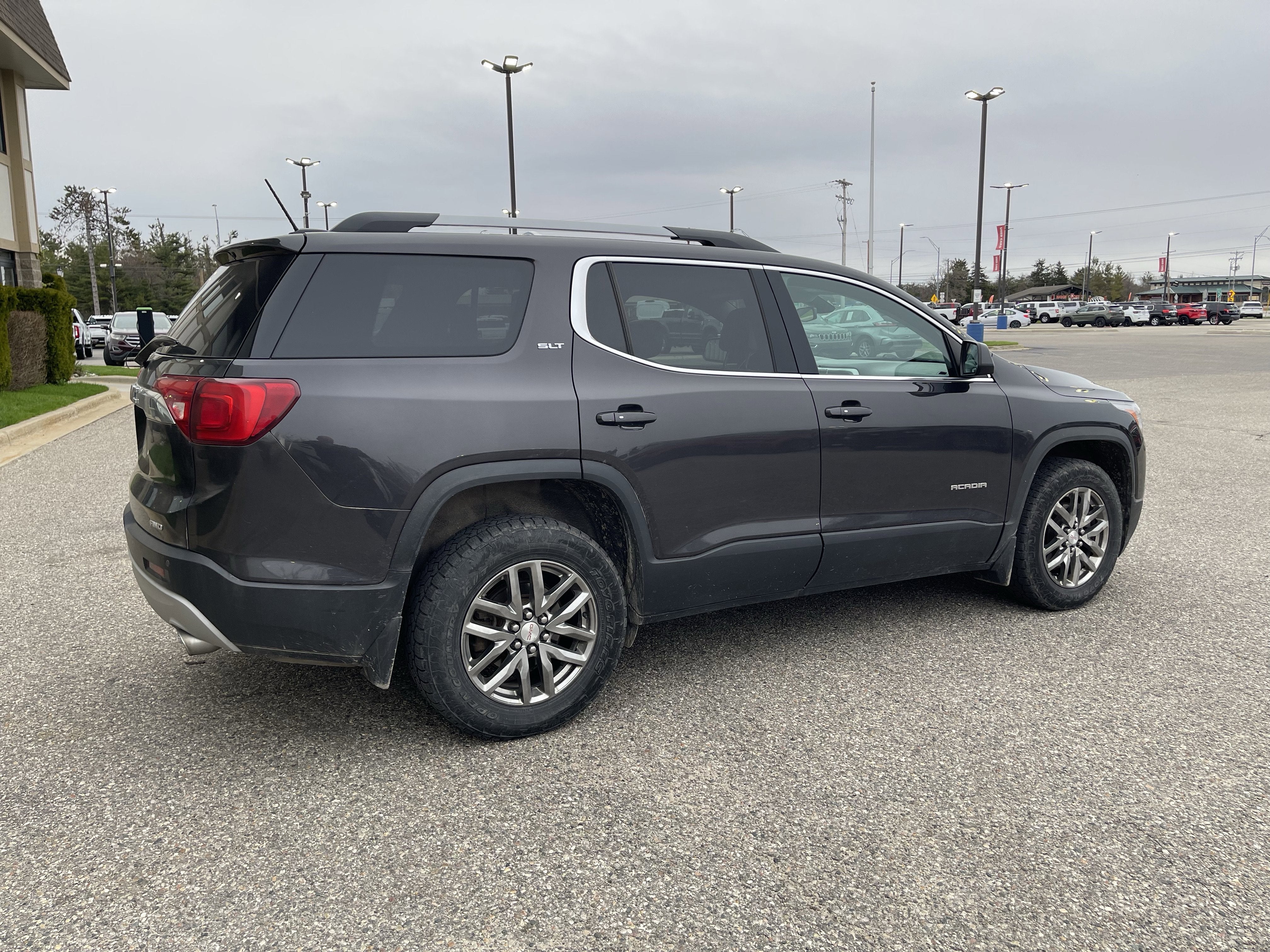 2019 GMC Acadia SLT