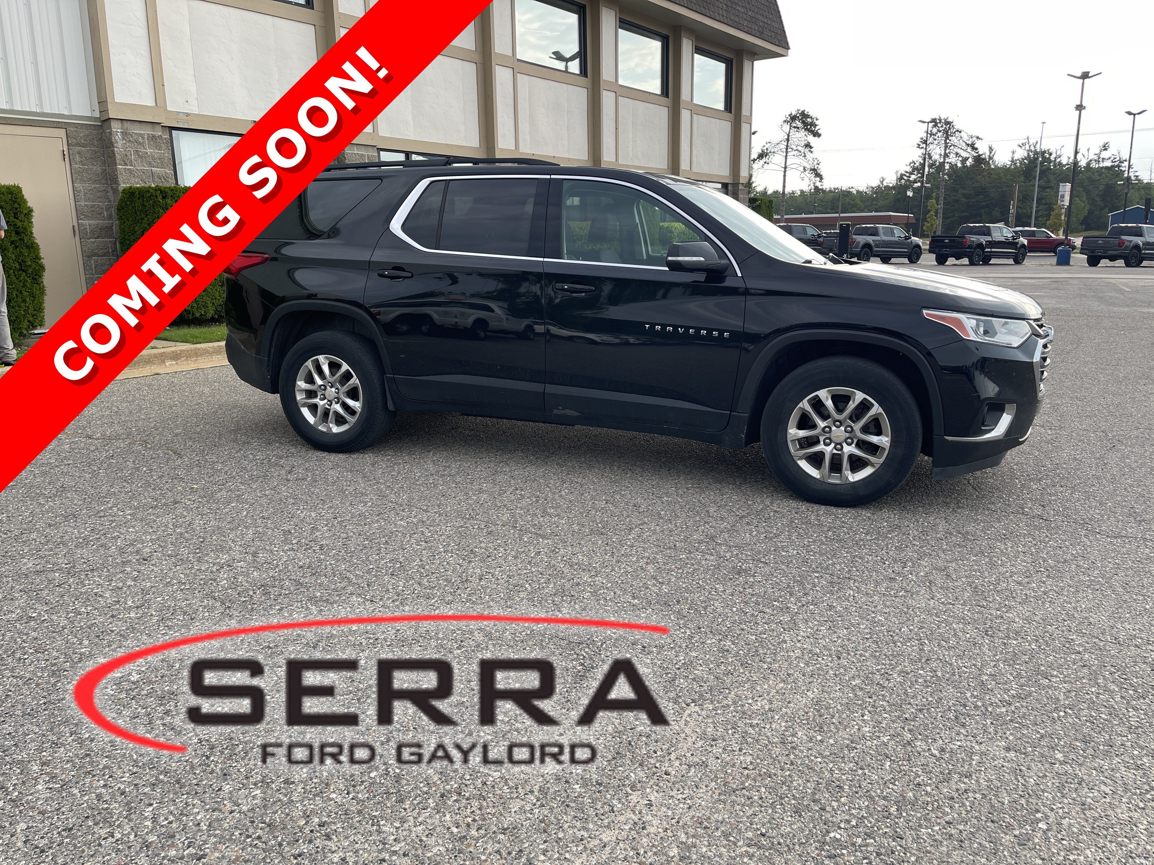 2021 Chevrolet Traverse LT Cloth