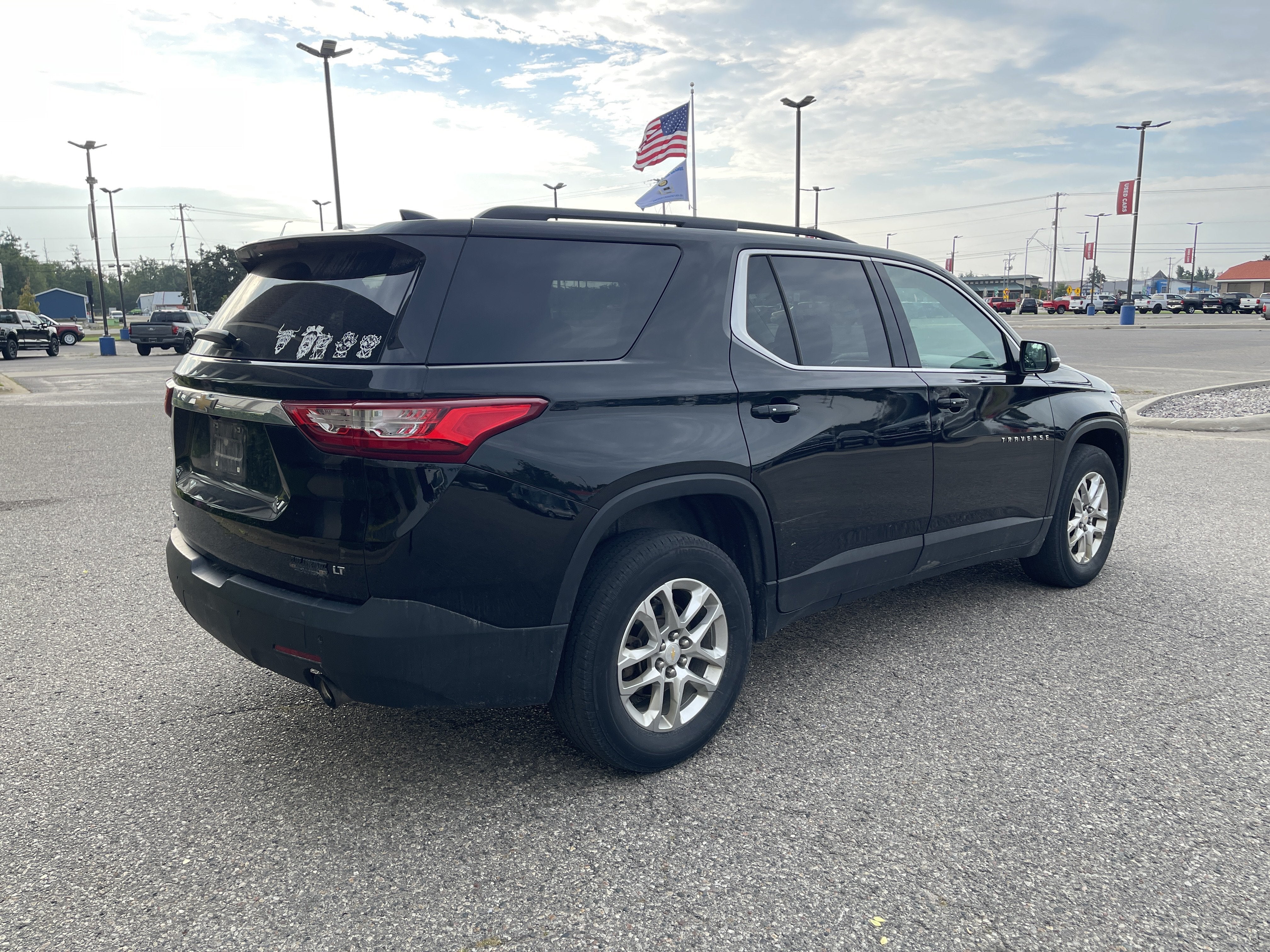 2021 Chevrolet Traverse LT Cloth