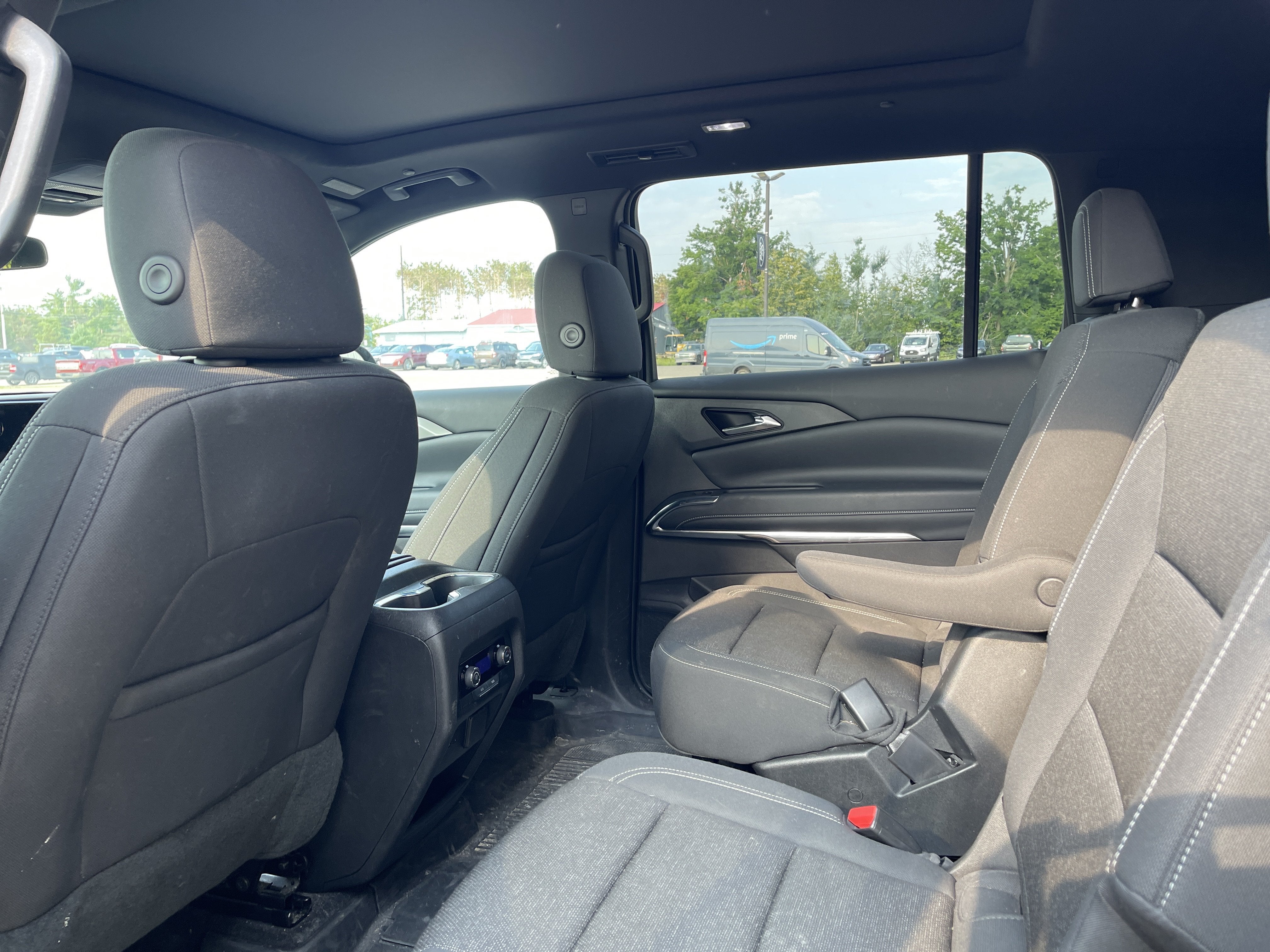 2025 Chevrolet Traverse AWD LT