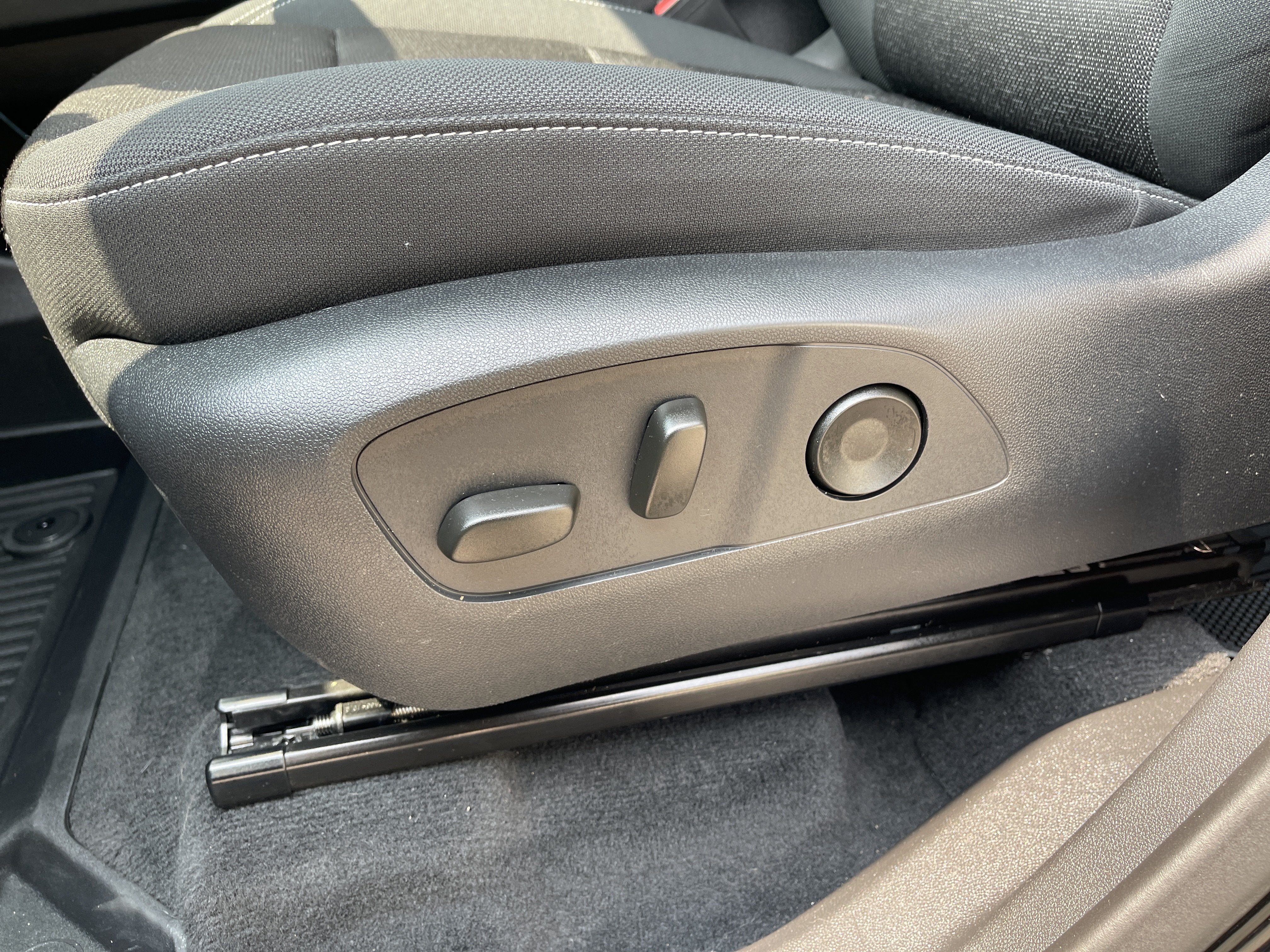2025 Chevrolet Traverse AWD LT