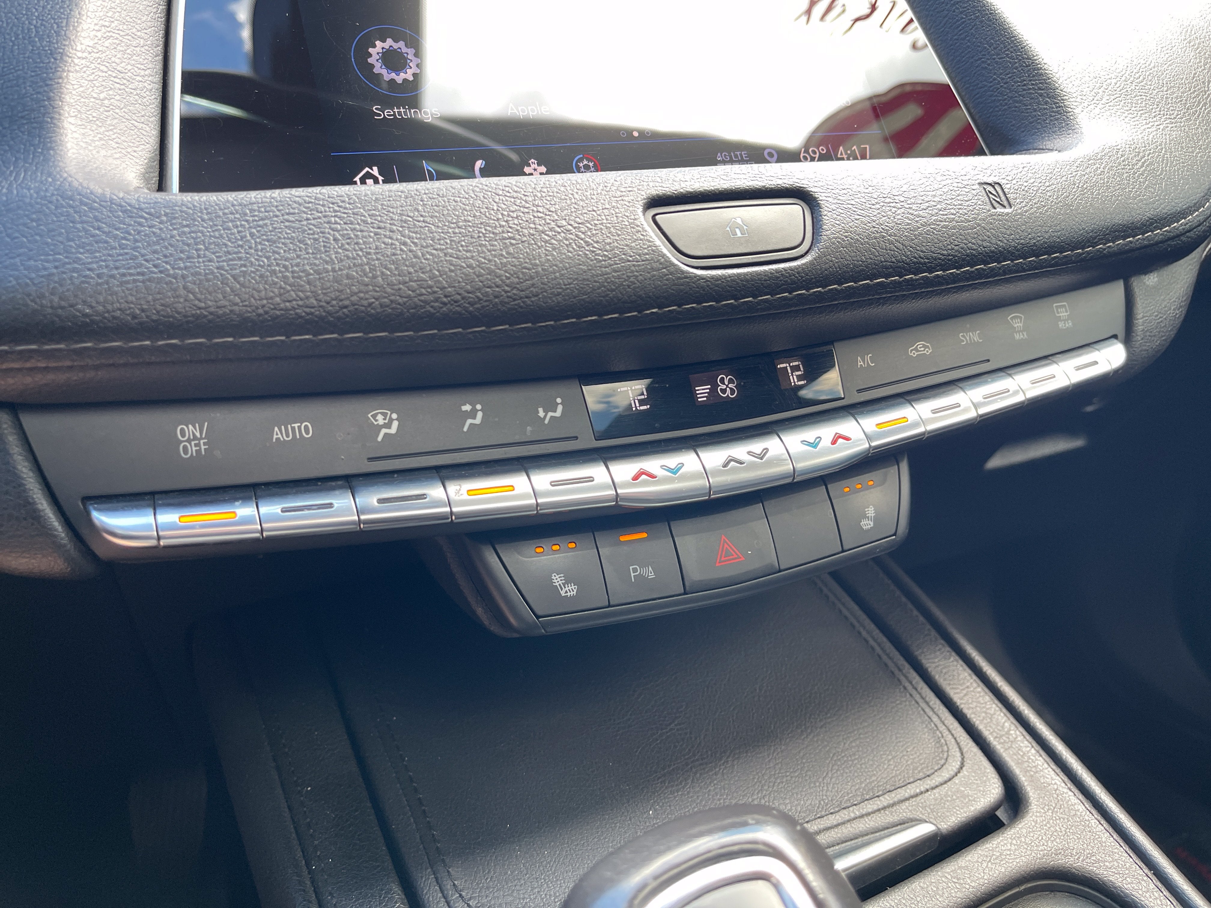 2019 Cadillac XT4 AWD Premium Luxury