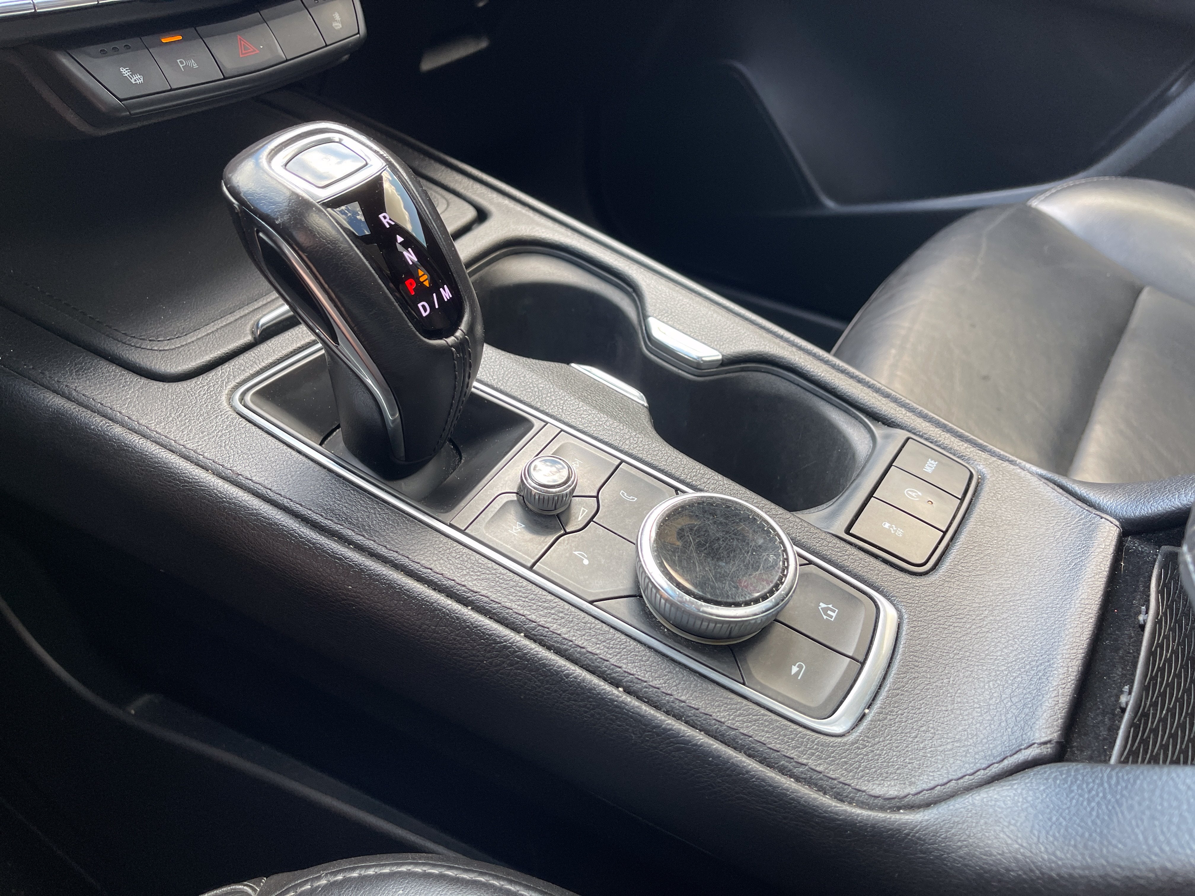 2019 Cadillac XT4 AWD Premium Luxury