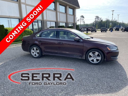 2012 Volkswagen Passat SE w/Sunroof
