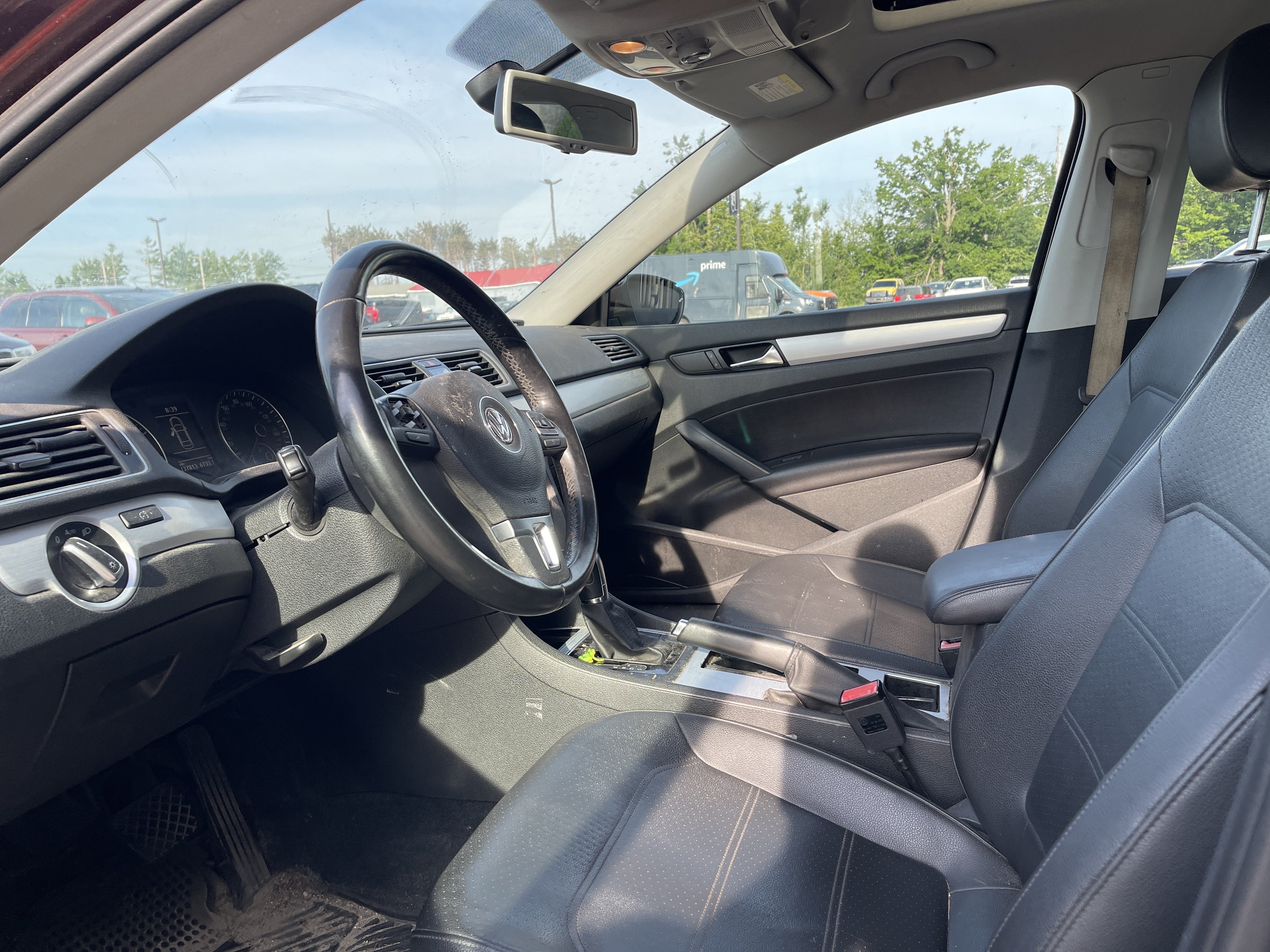 2012 Volkswagen Passat SE w/Sunroof