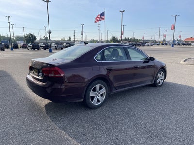 2012 Volkswagen Passat SE w/Sunroof