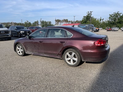 2012 Volkswagen Passat SE w/Sunroof