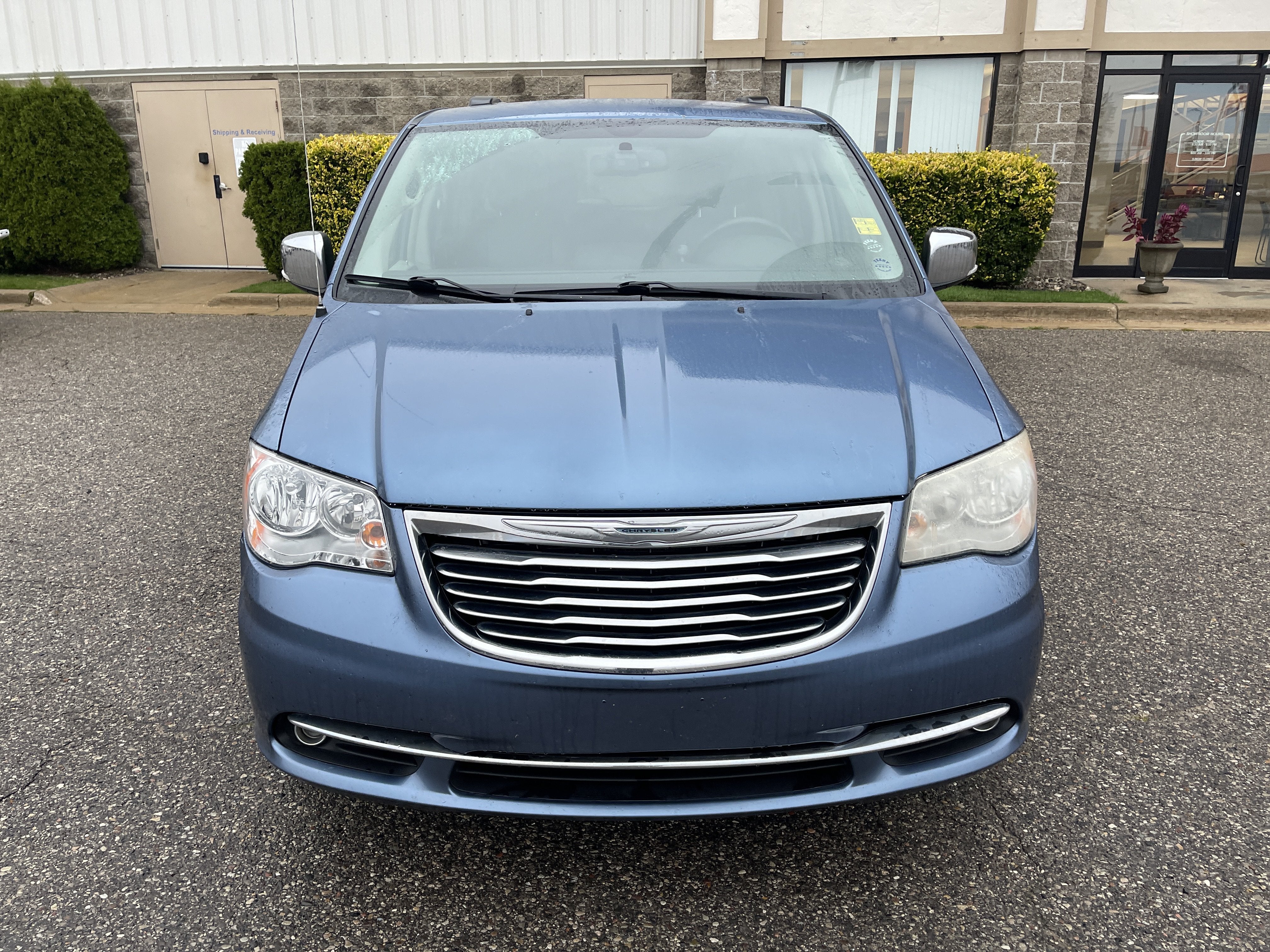 2012 Chrysler Town & Country Touring-L