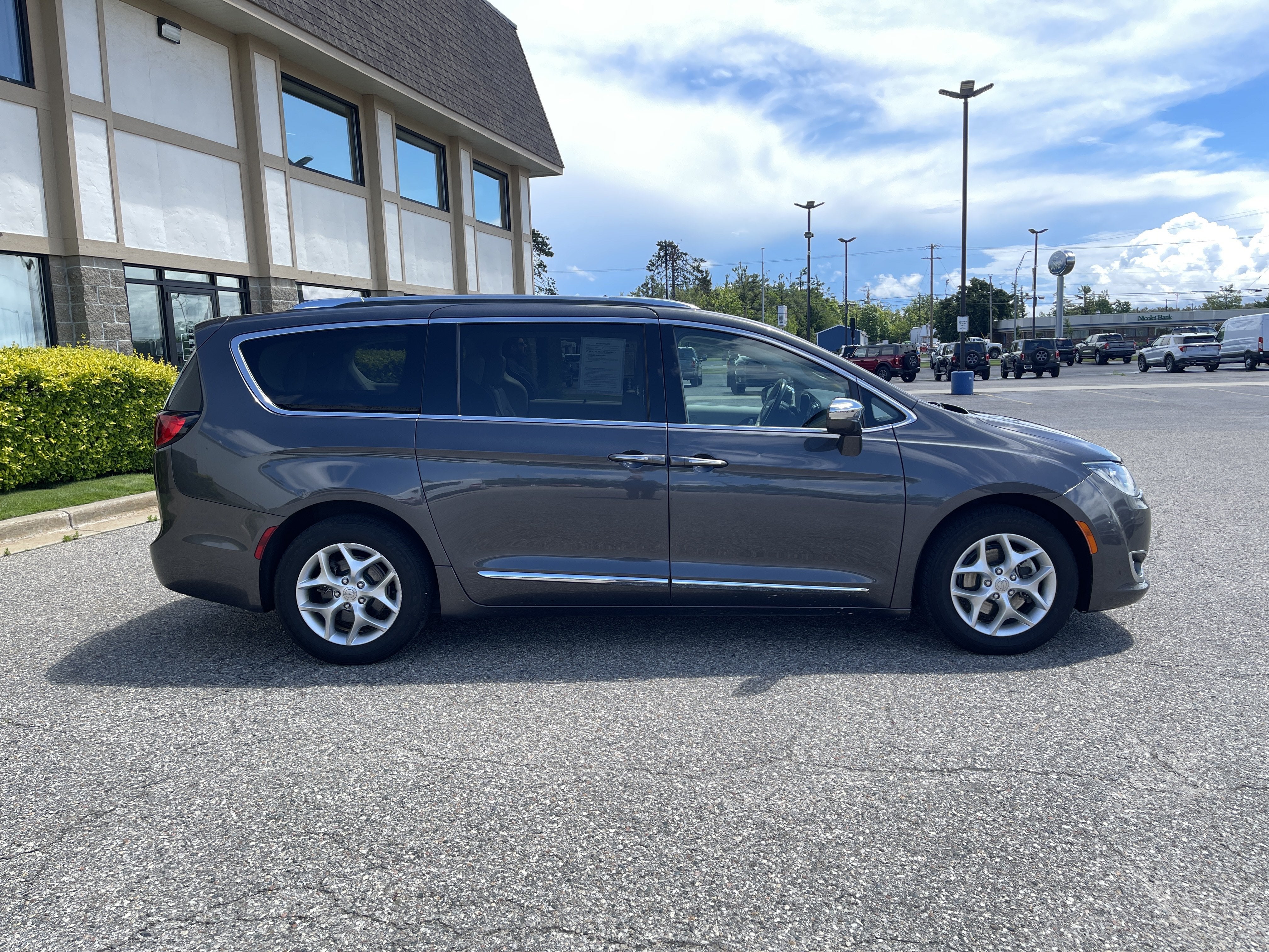 2020 Chrysler Pacifica Limited