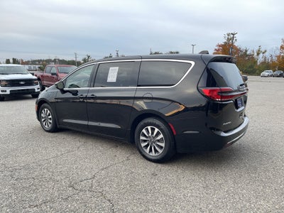 2024 Chrysler Pacifica Hybrid Select