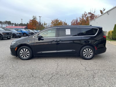 2024 Chrysler Pacifica Hybrid Select