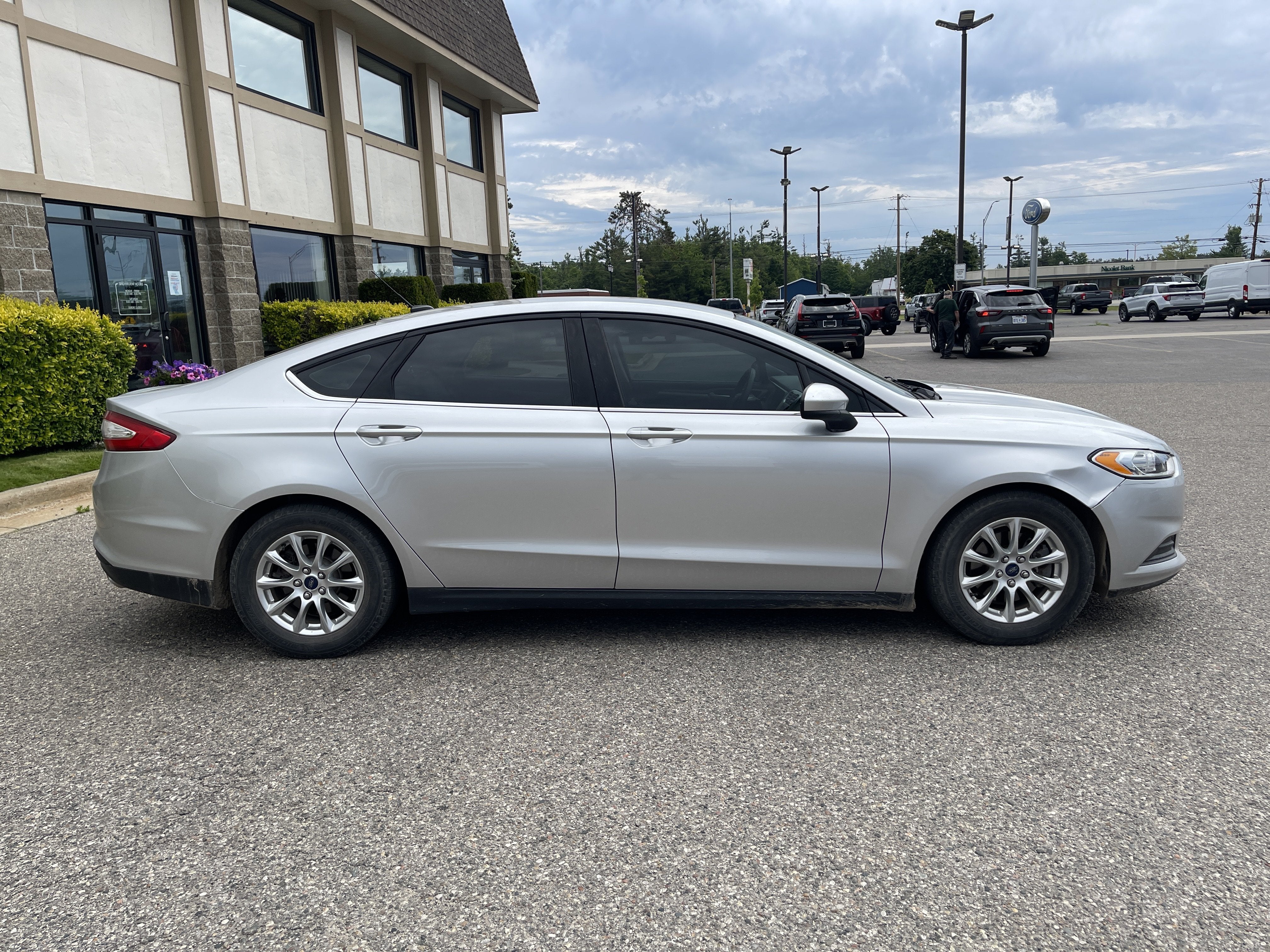 2015 Ford Fusion S