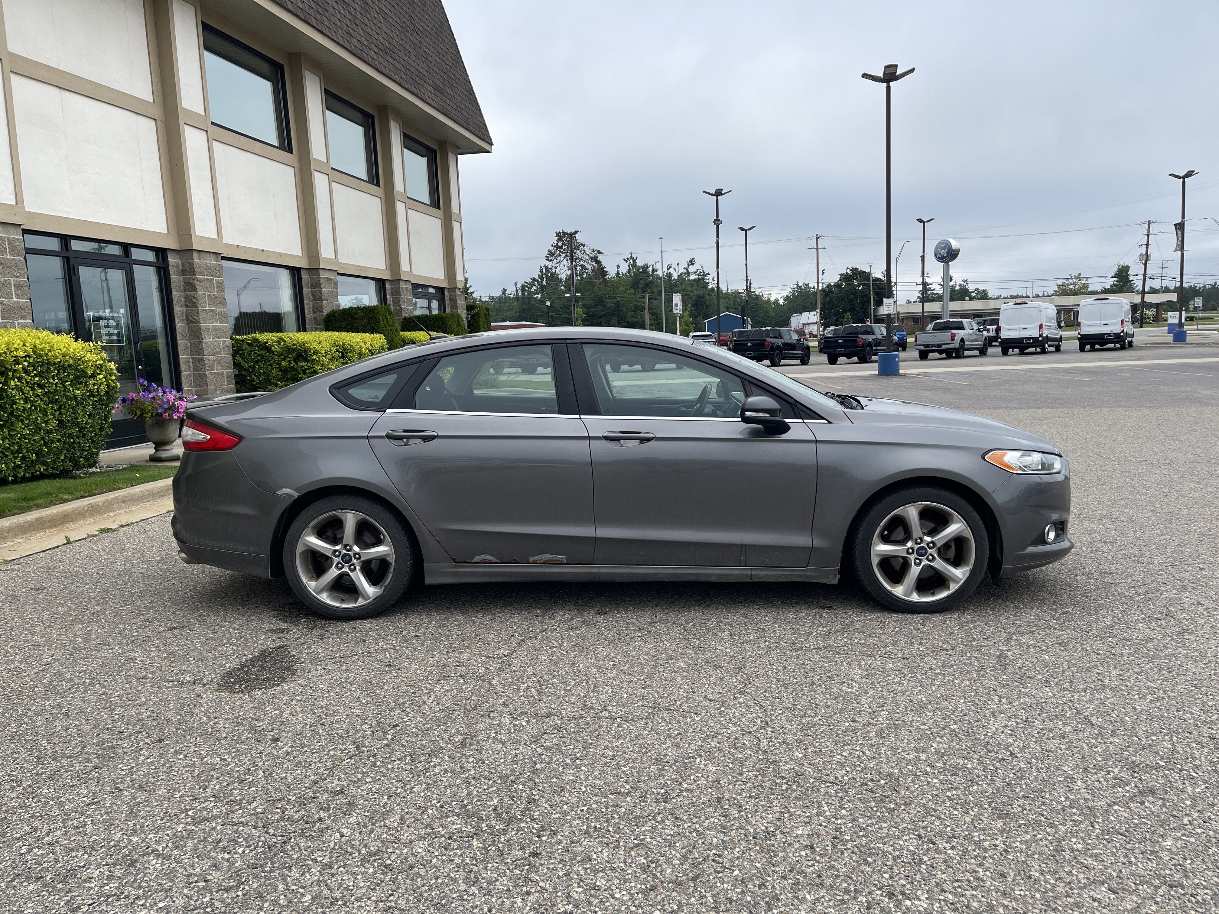 2013 Ford Fusion SE